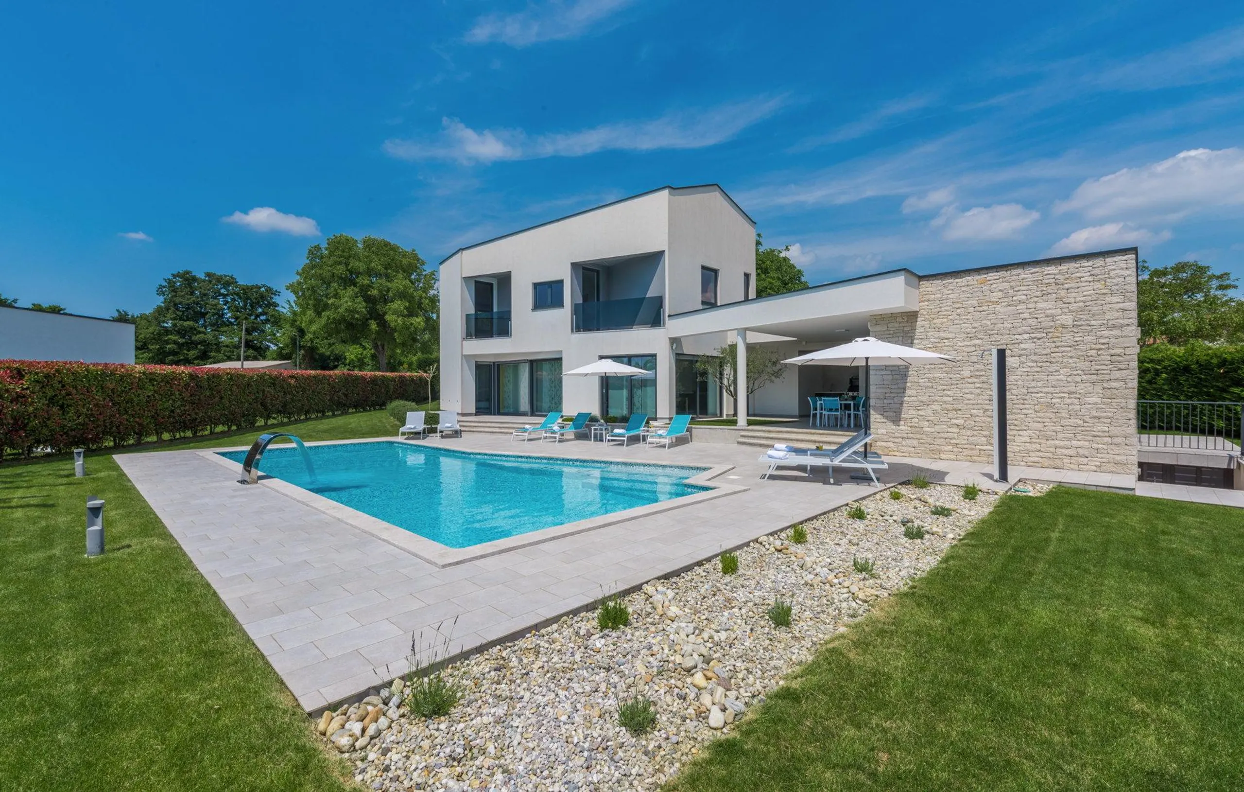 Tranquil Haven Villa in Istria with Pool and Sauna — photograph 2
