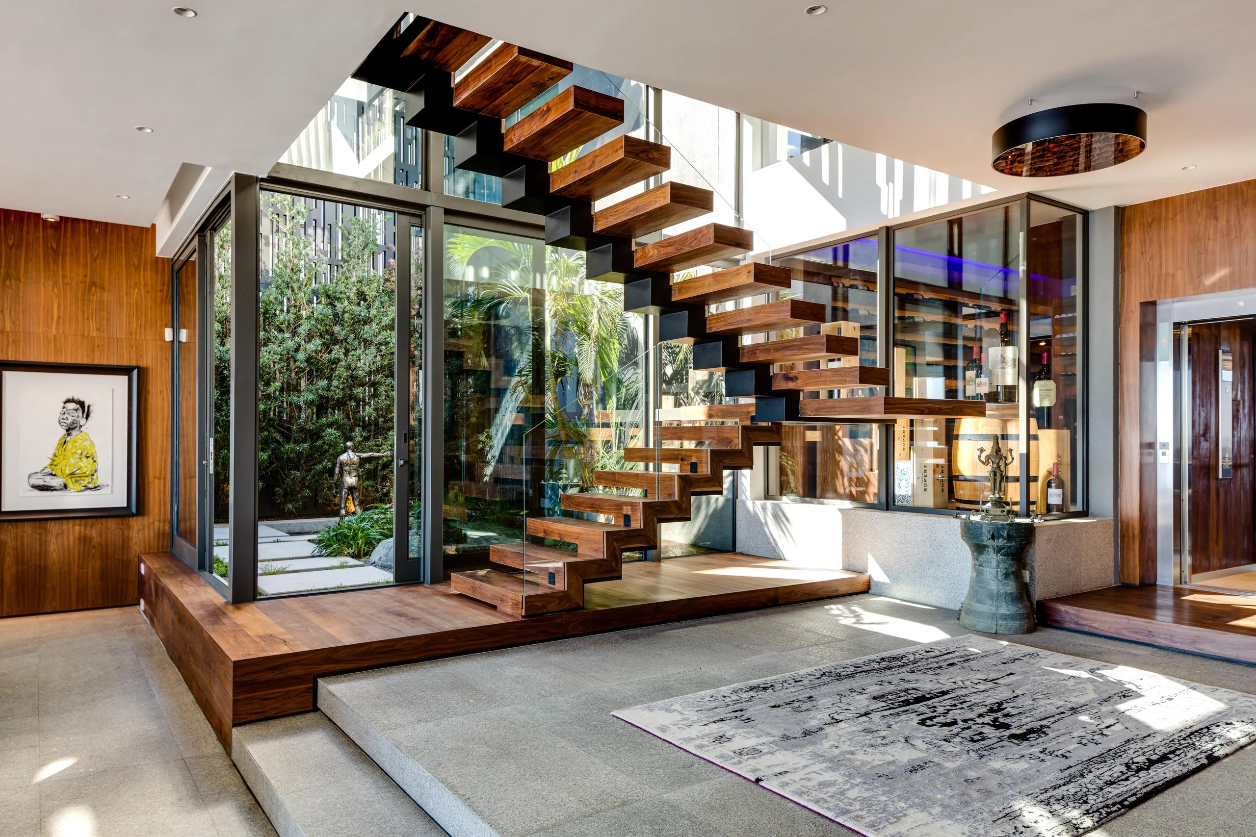 Ultra Modern Villa with Private Pool and Panoramic Ocean Views — photograph 3