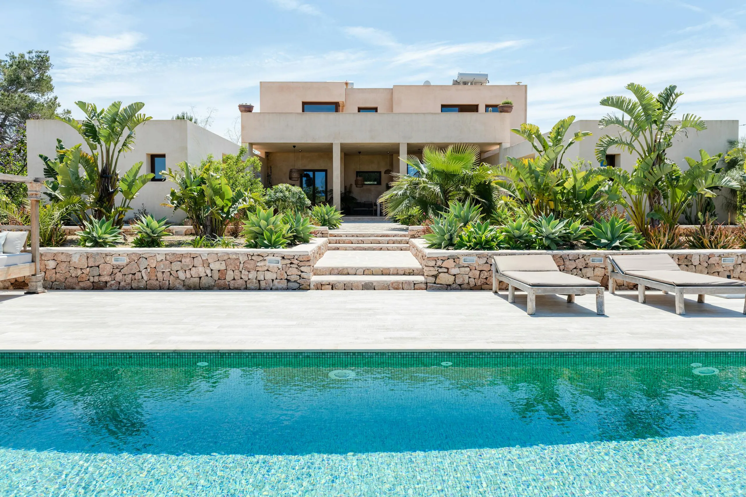 Spanish Serenity Villa in Ibiza with Private Pool and Gazebo — photograph 7