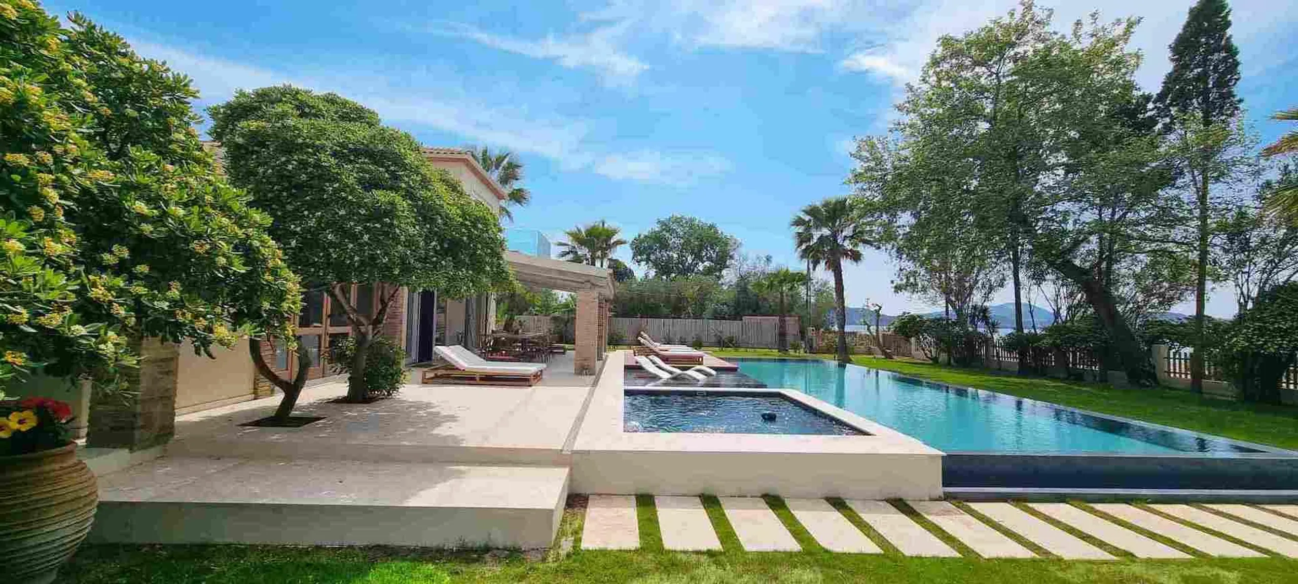 Elegant Balinese-Style Villa with Infinity Pool & Sea Views in Corfu