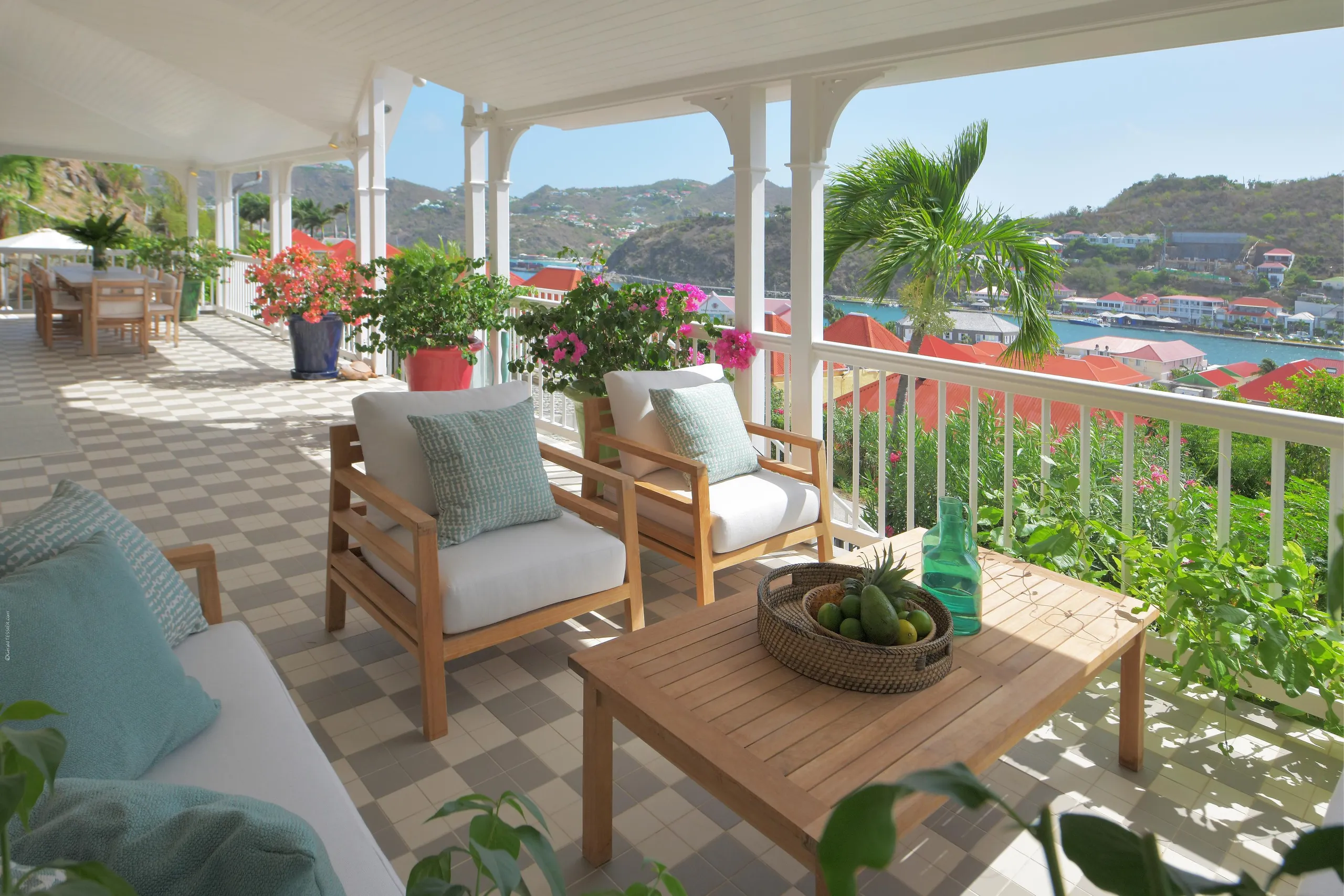 Refreshing Paradise Estate with Private Pool and Ocean Views — photograph 4