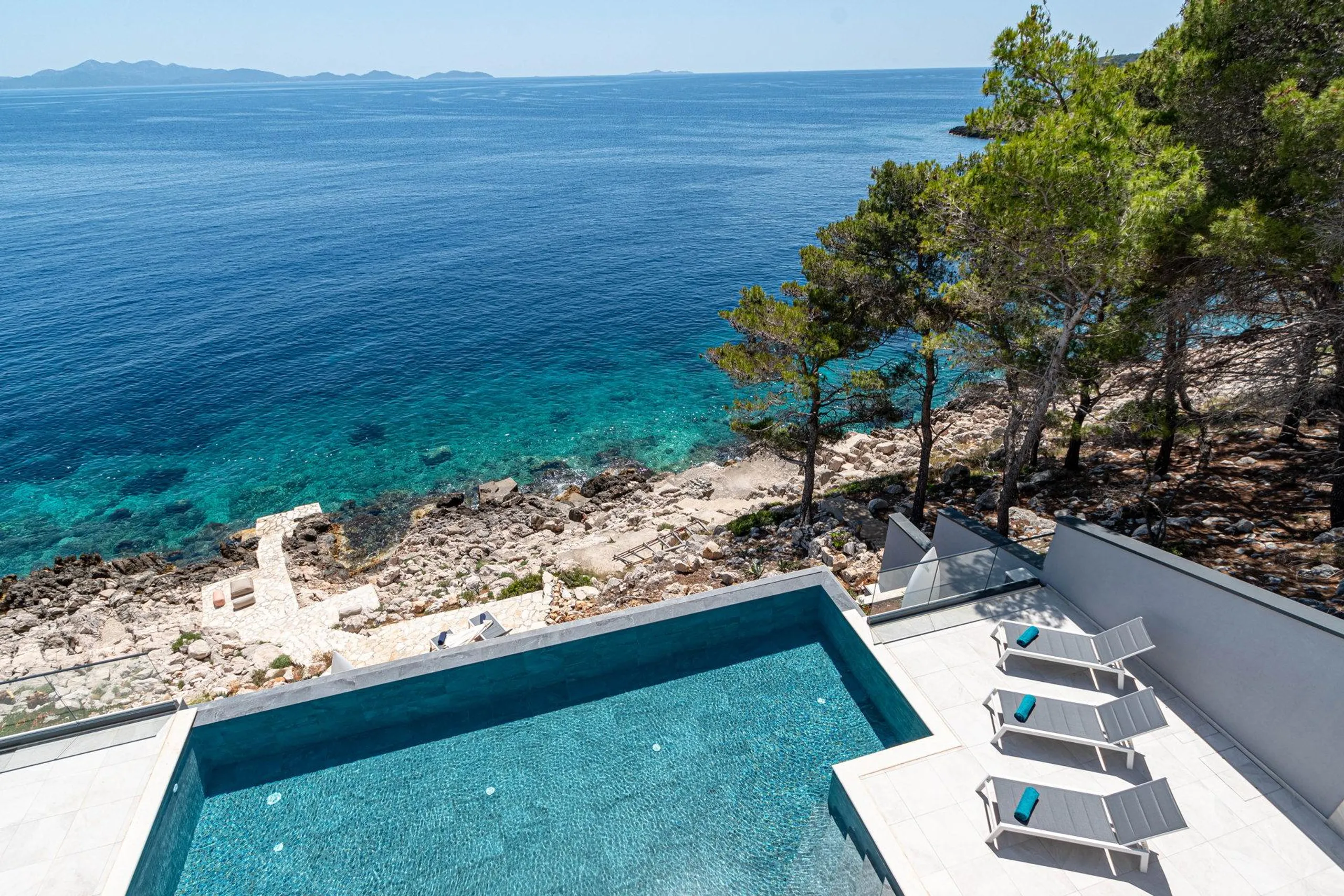 Spectacular Villa with Private Pool and Lovely Sea Views — photograph 7