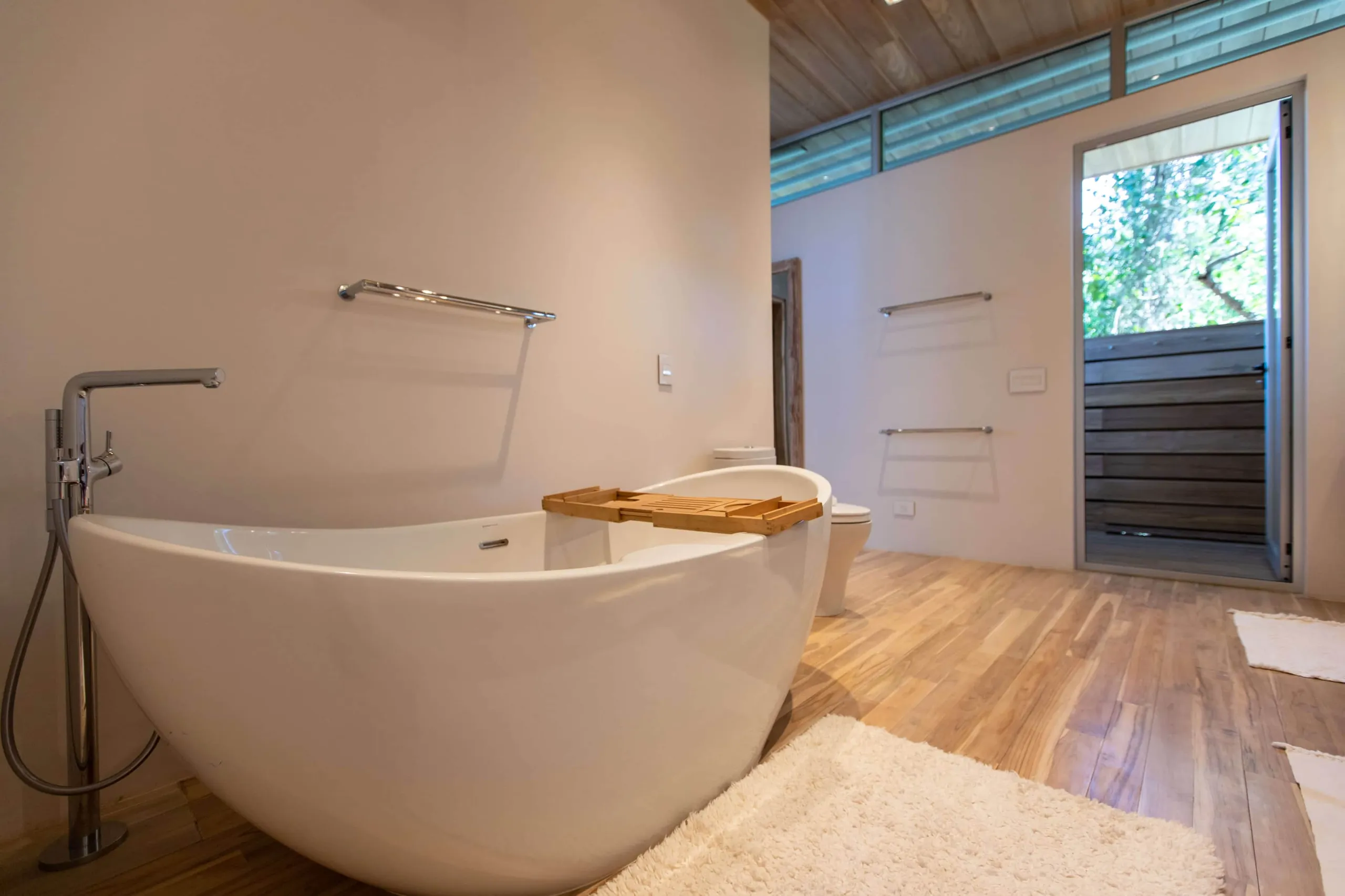 Charming Hermanas Villa with Beach Access — photograph 12