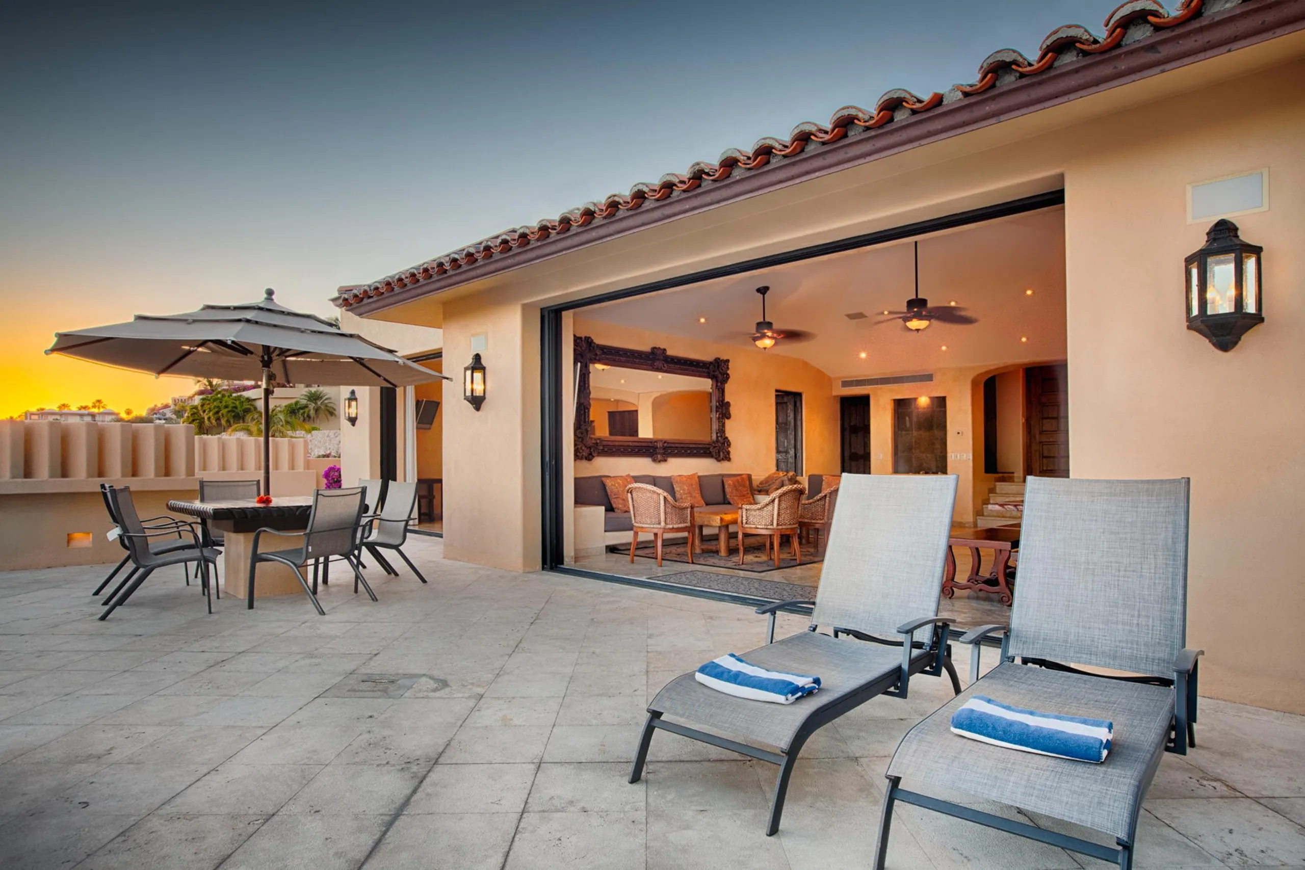 Magnificent Pedregal Estate with Infinity Pool and Ocean Views — photograph 10