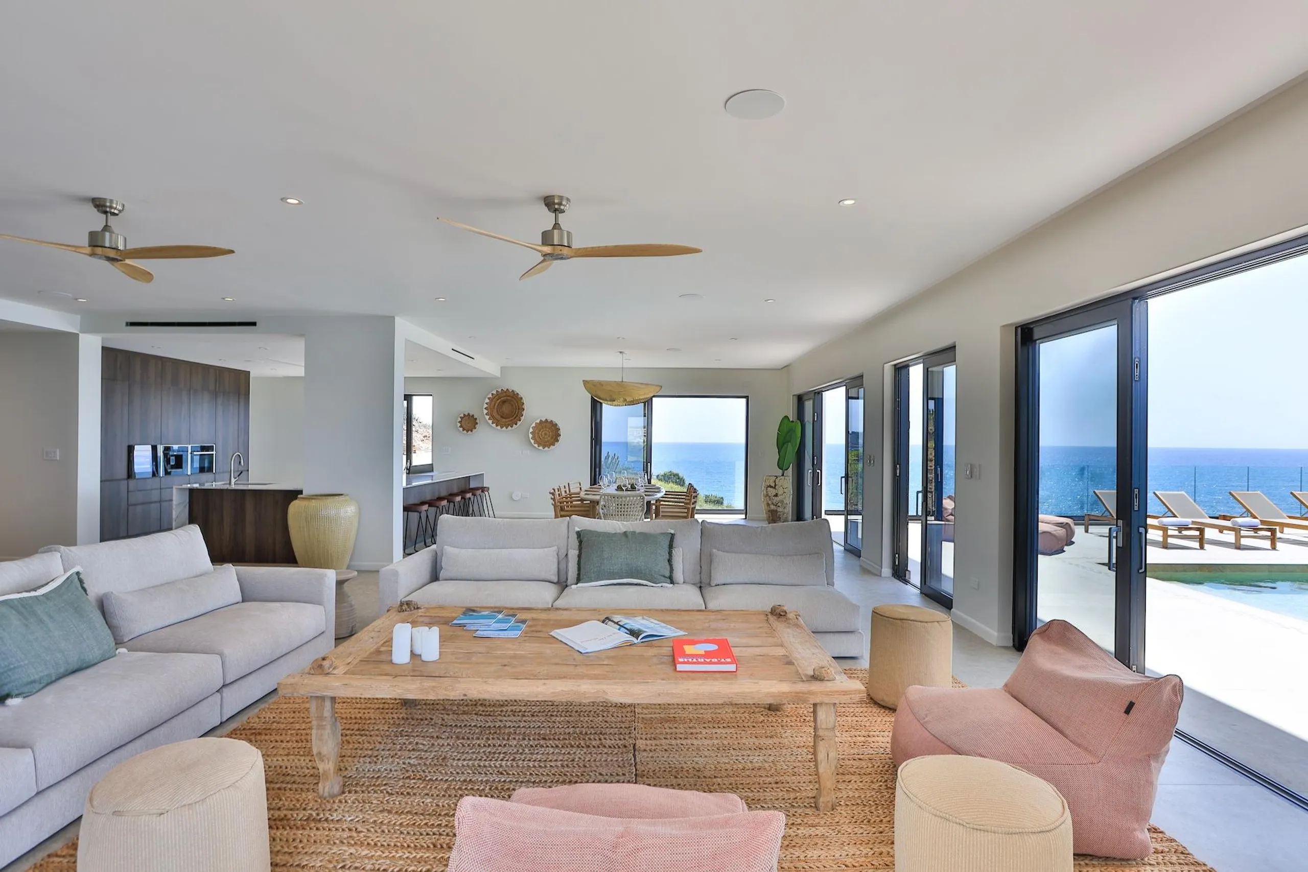Prestige Oasis in Indigo Bay with Caribbean Panoramas — photograph 10
