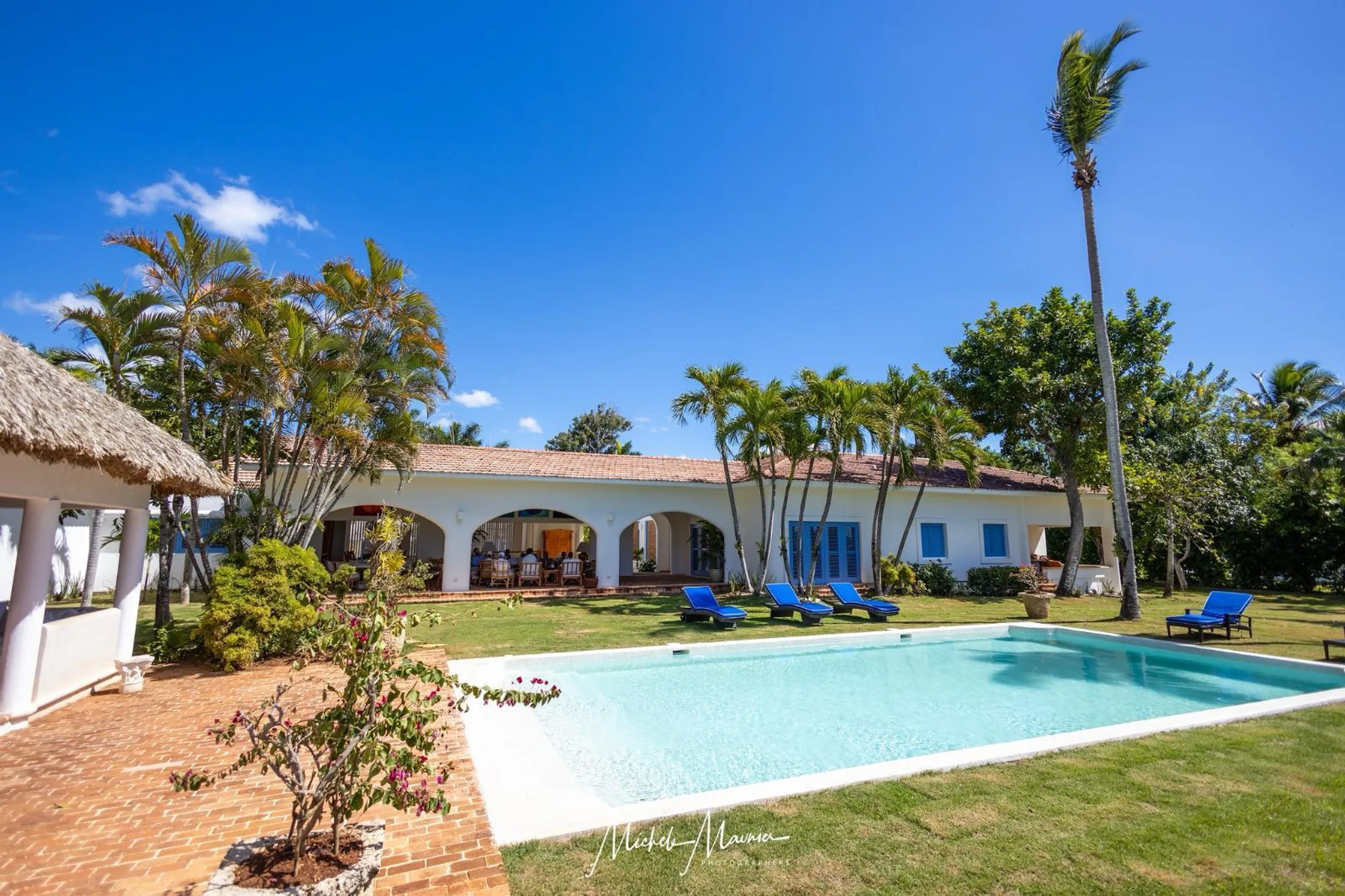Scenic Seaview Villa with Beach Access, La Romana