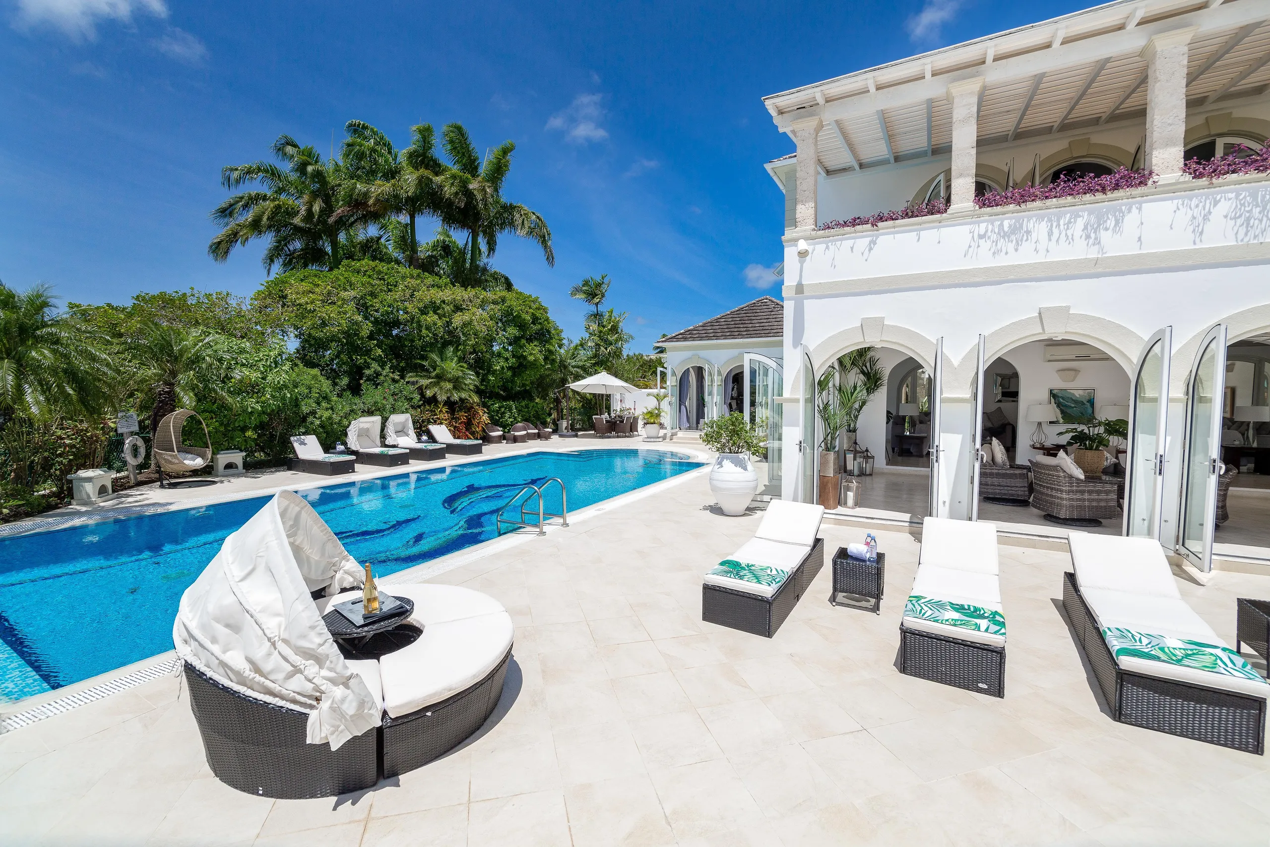 Barbados Traditional Grand Estate Large Private Pool and Golf Course Access — photograph 3