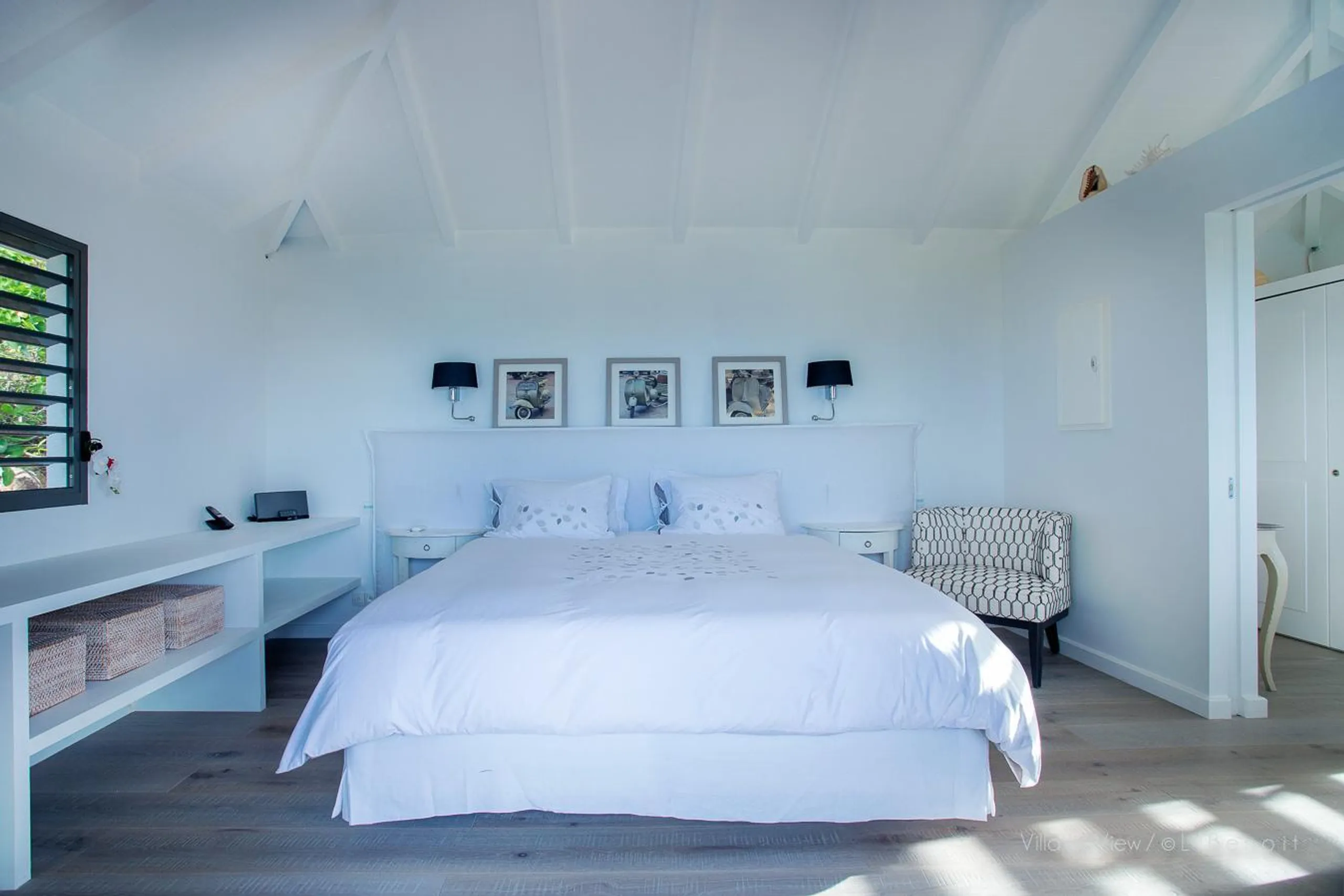 Breathtaking Oceanside Villa with Private Pool and Fitness Room — photograph 6