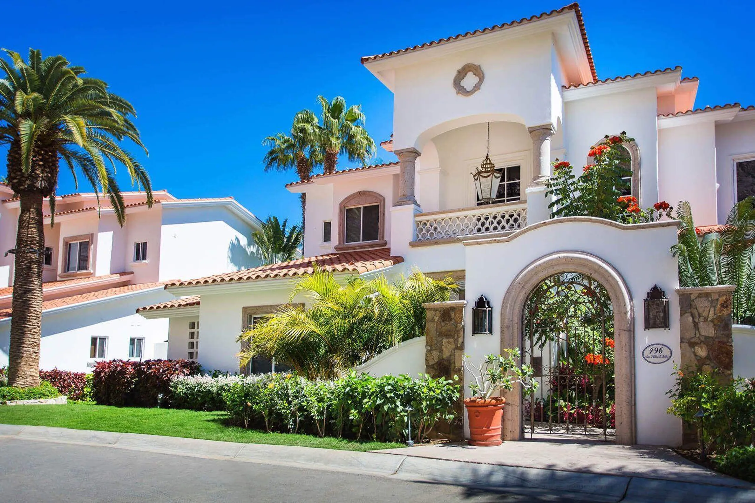 Gorgeous Villas Del Mar Luxury Estate with Private Pool and Ocean Views — photograph 5