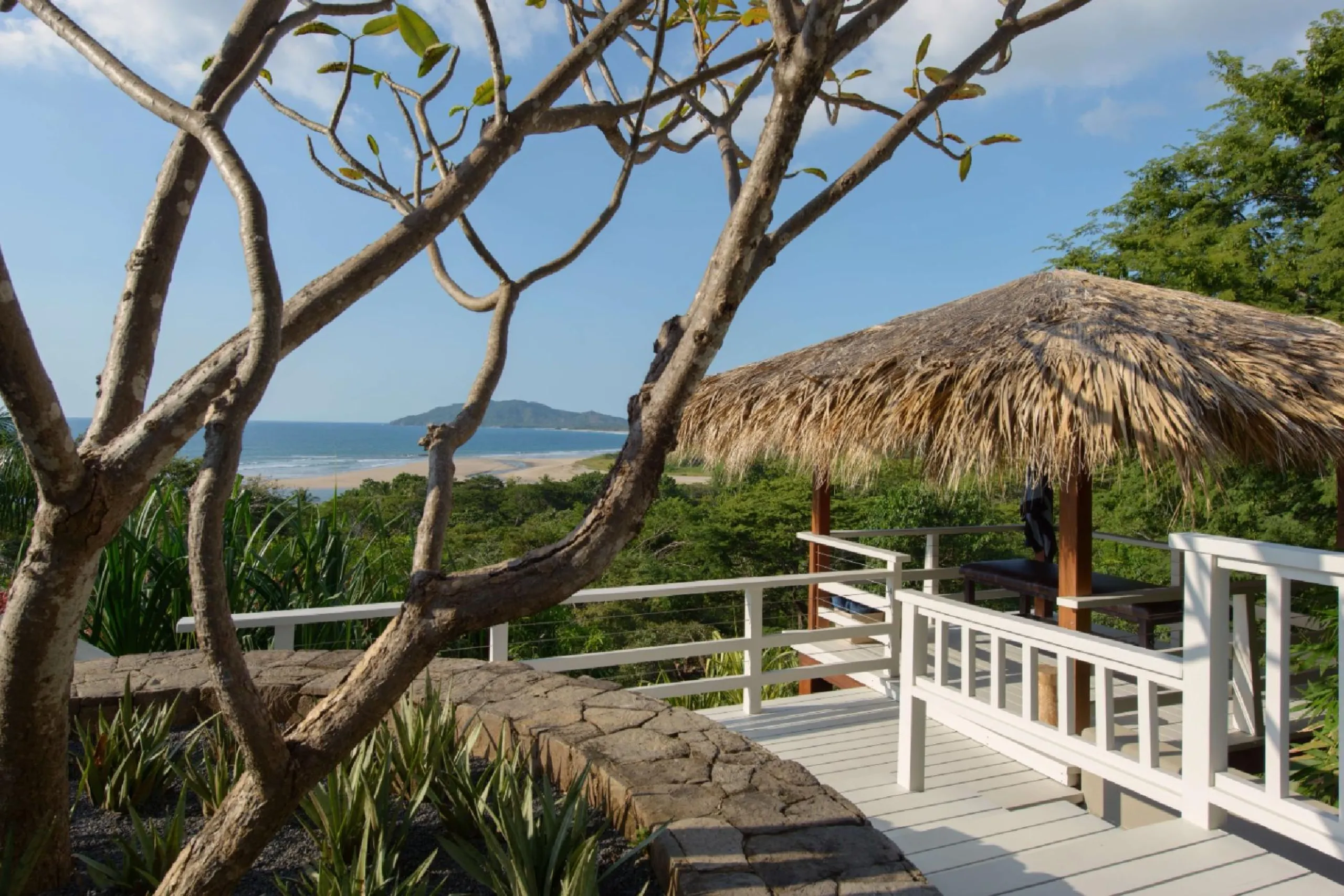 Incredible Ocean View Luxury Estate with Private Infinity Pool — photograph 12