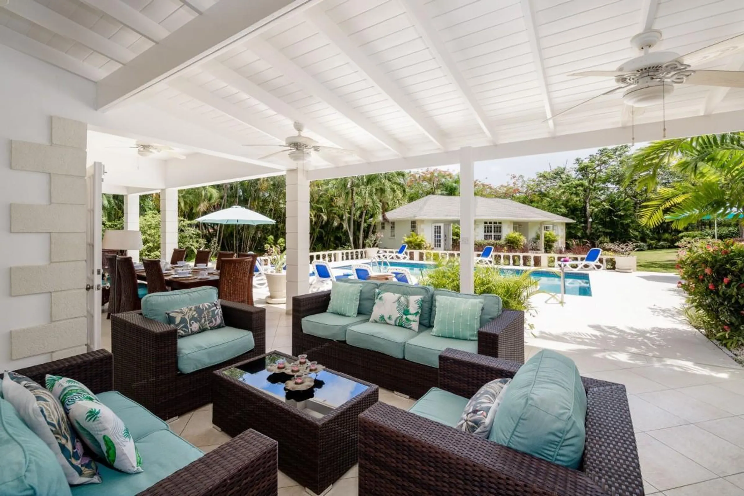 Classical Barbados Beach Villa with Private Pool and Beach Club Access — photograph 10