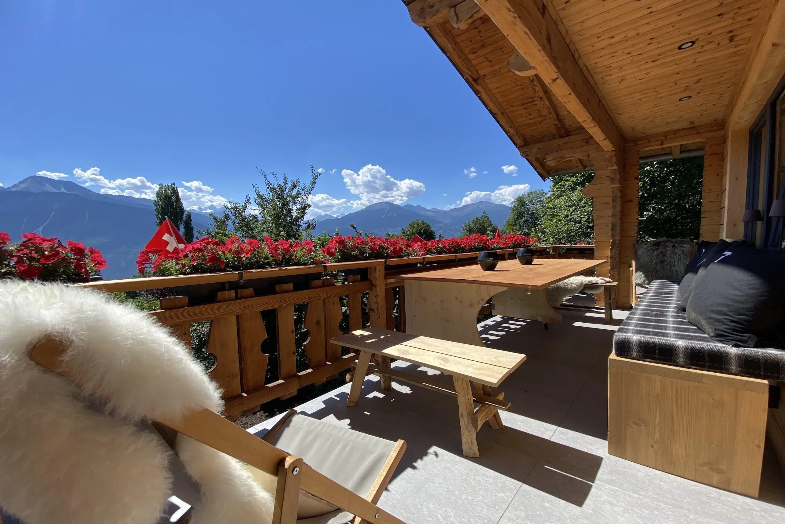 Crans Montana Luxury Chalet with Spa and Sauna, Crans Montana