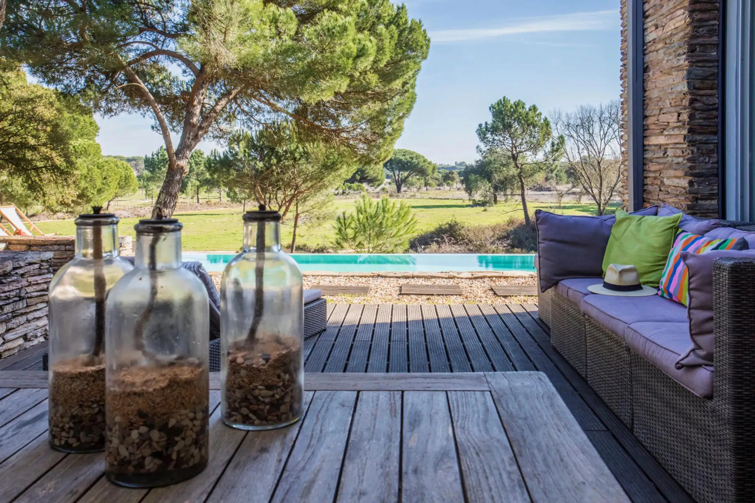 Eco-Friendly 5 Bedroom Villa with Private Pook and Scenic Views — photograph 5