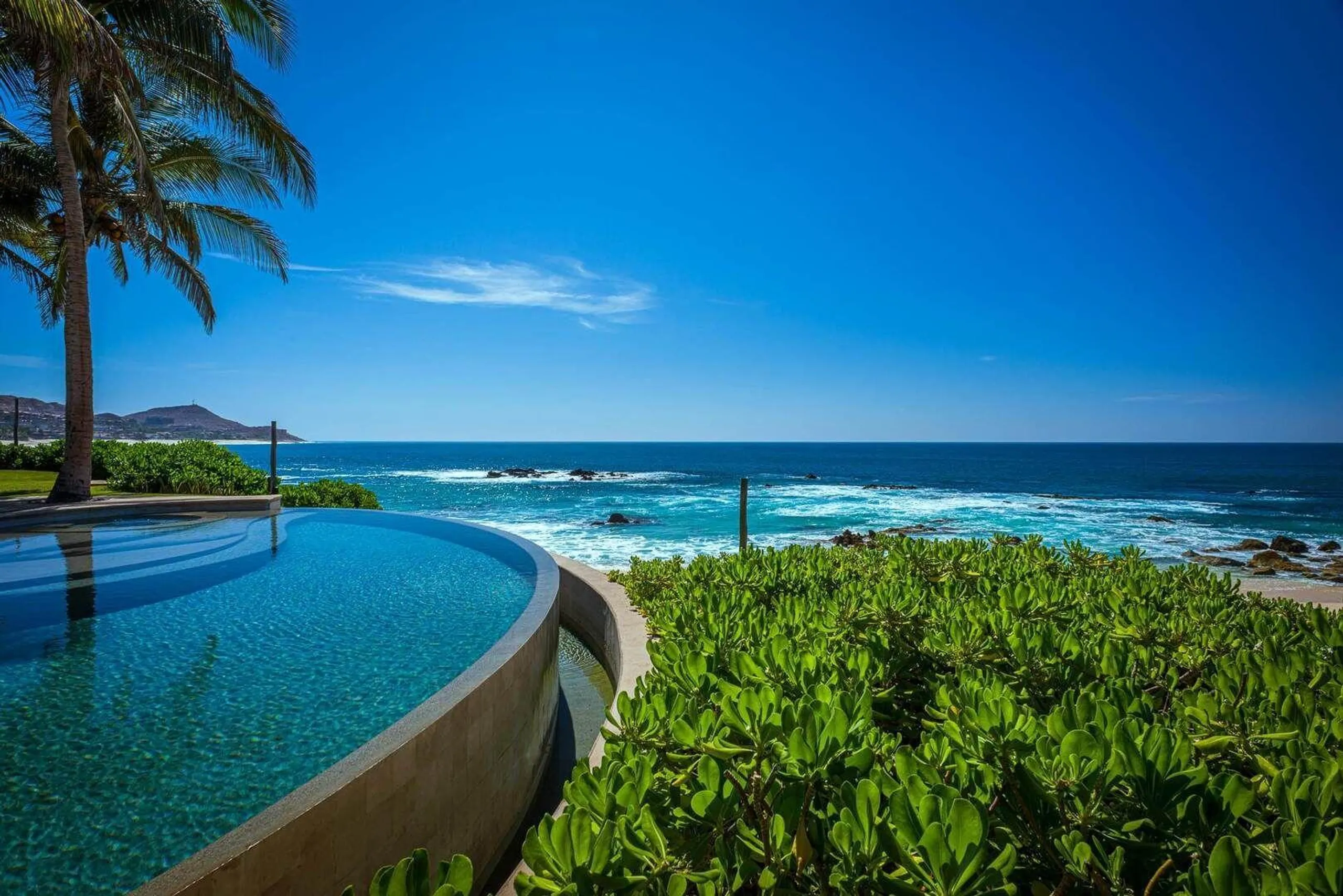 Stunningly Unique Cabo Real Vacation Villa with Infinity Pool, Hot Tub and Incredible Ocean Views — photograph 4