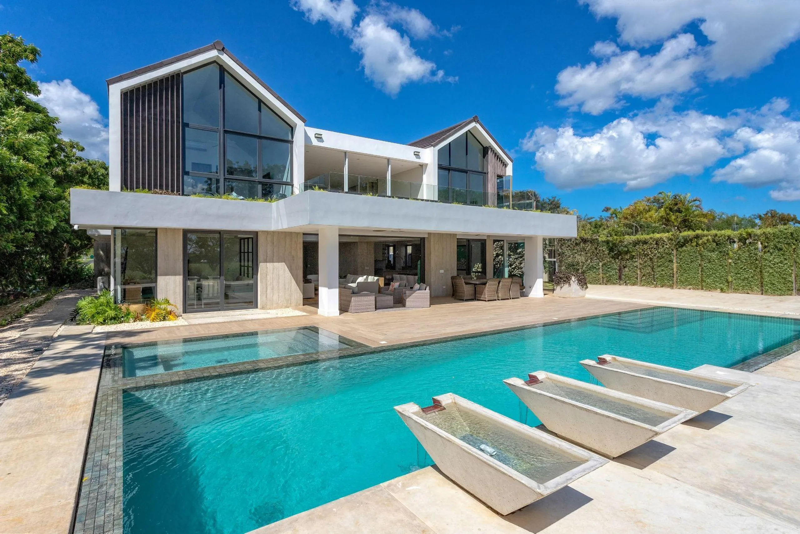 Marvelous Villa with Private Pool and  Breathtaking Views of the Polo Fields — photograph 2