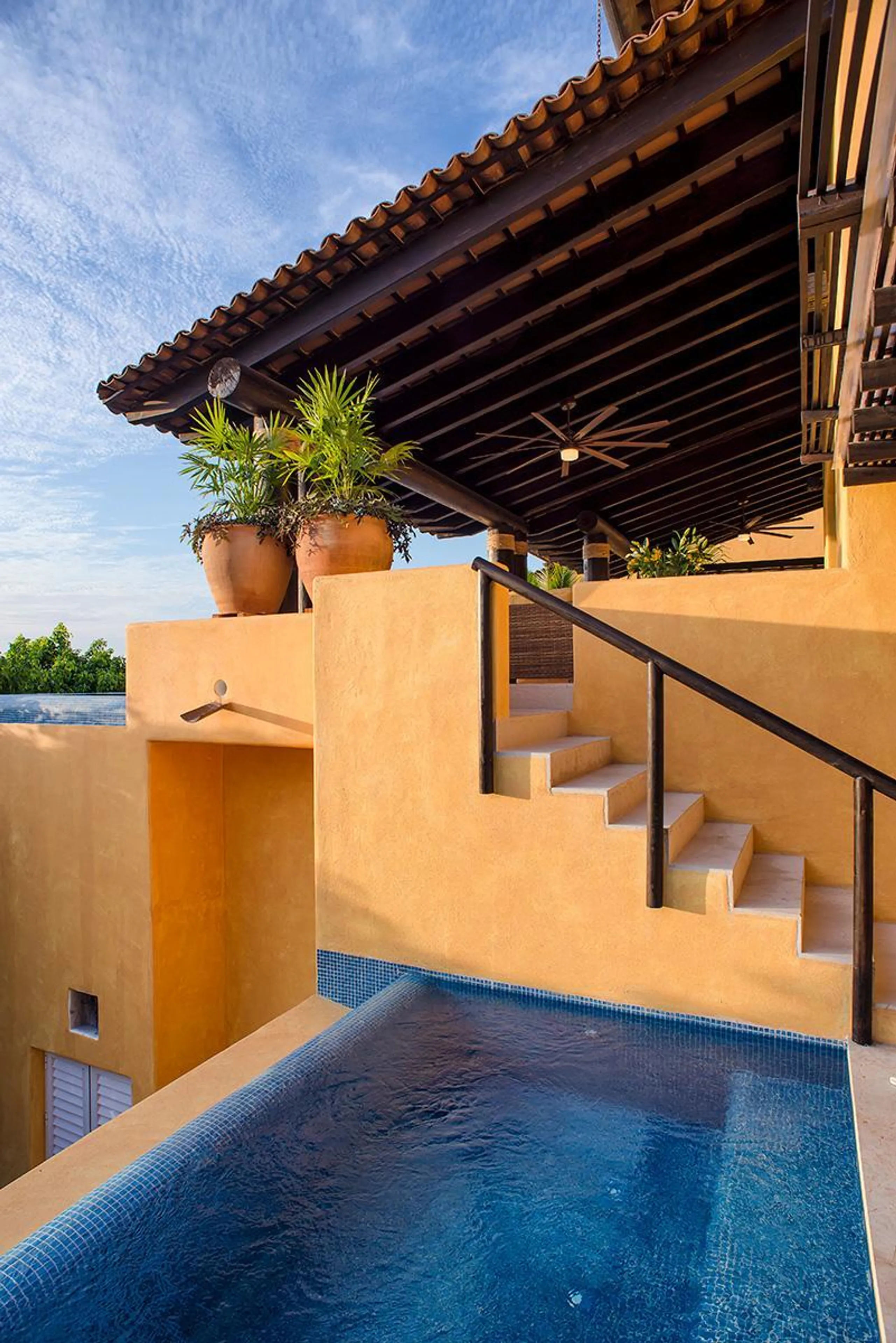Charming Traditional Punta Mita Luxury Villa with Infinity Pool and Ocean Views — photograph 9