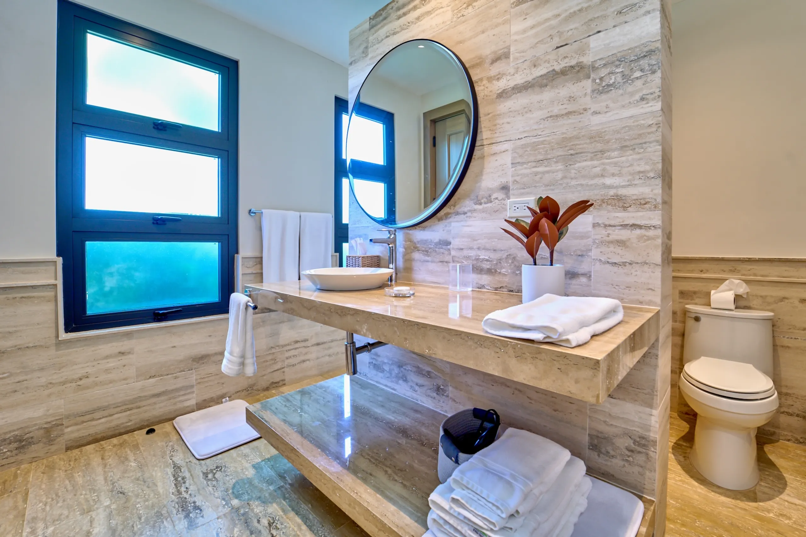 Magnificent Modern Villa with Private Pool and Golf Course and Marina Access — photograph 8