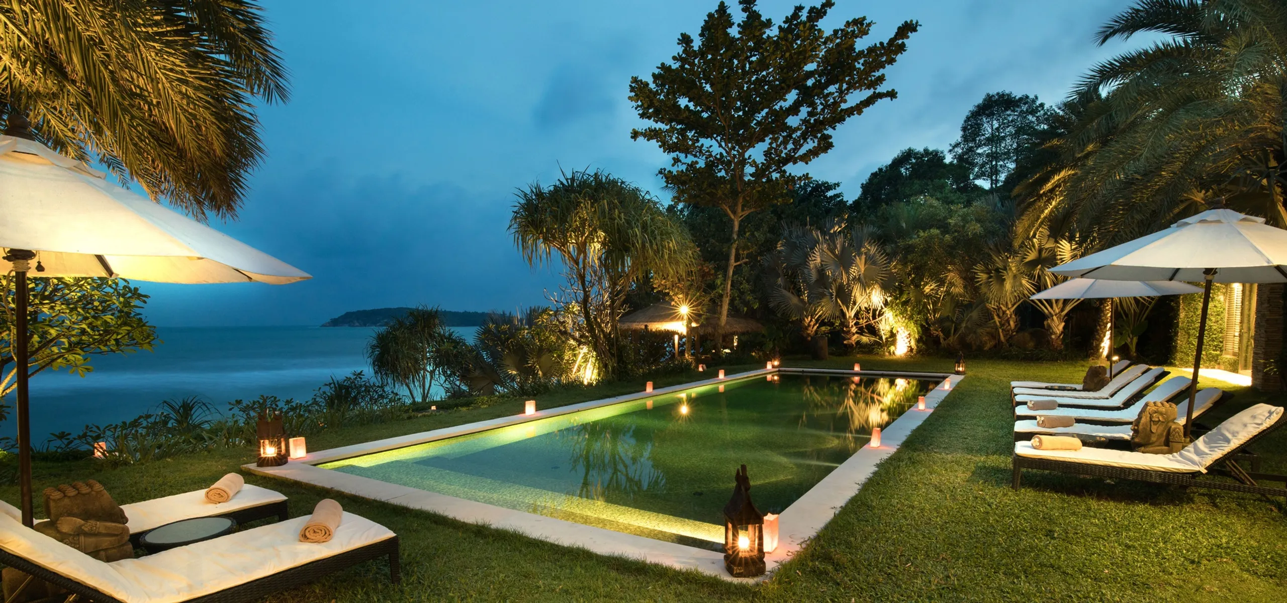 Fantastic Beachfront Retreat with 15.7 Meter Pool, Oversize Jacuzzi and Panoramic Sea Views — photograph 7
