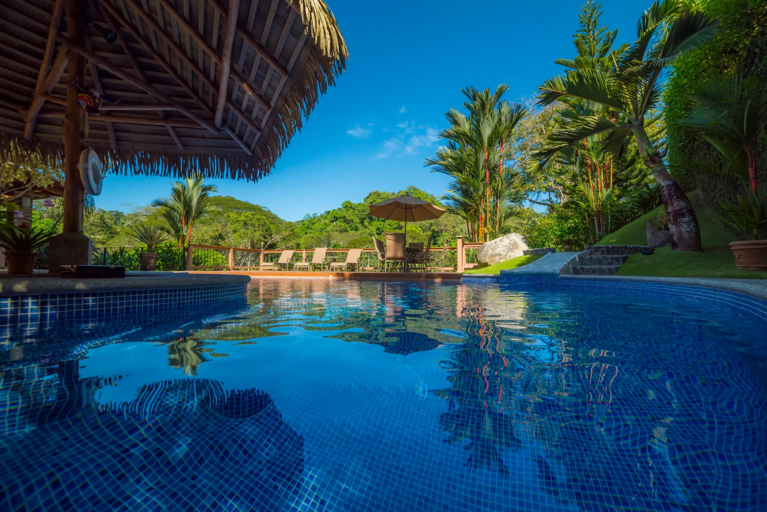 Spacious 5-Bedroom Los Sueños Villa with Infinity Pool, Golf & Marina Nearby — photograph 3