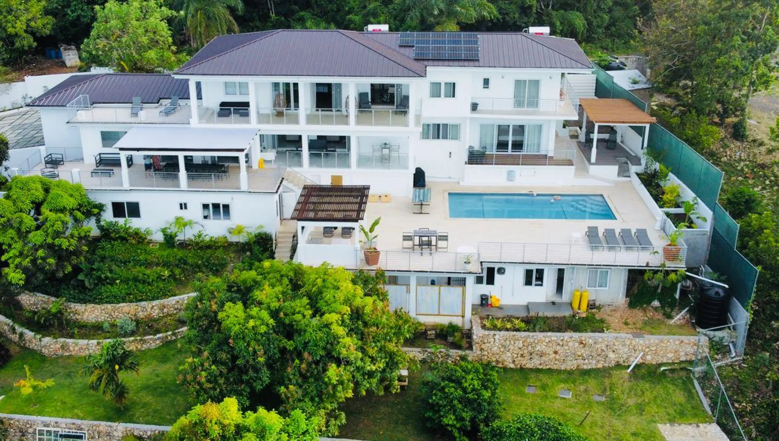 Lovely 5-Bedroom Villa in Oracabessa with Private Pool, Panoramic Sea Views and Lush Landscaped Grounds, Jamaica