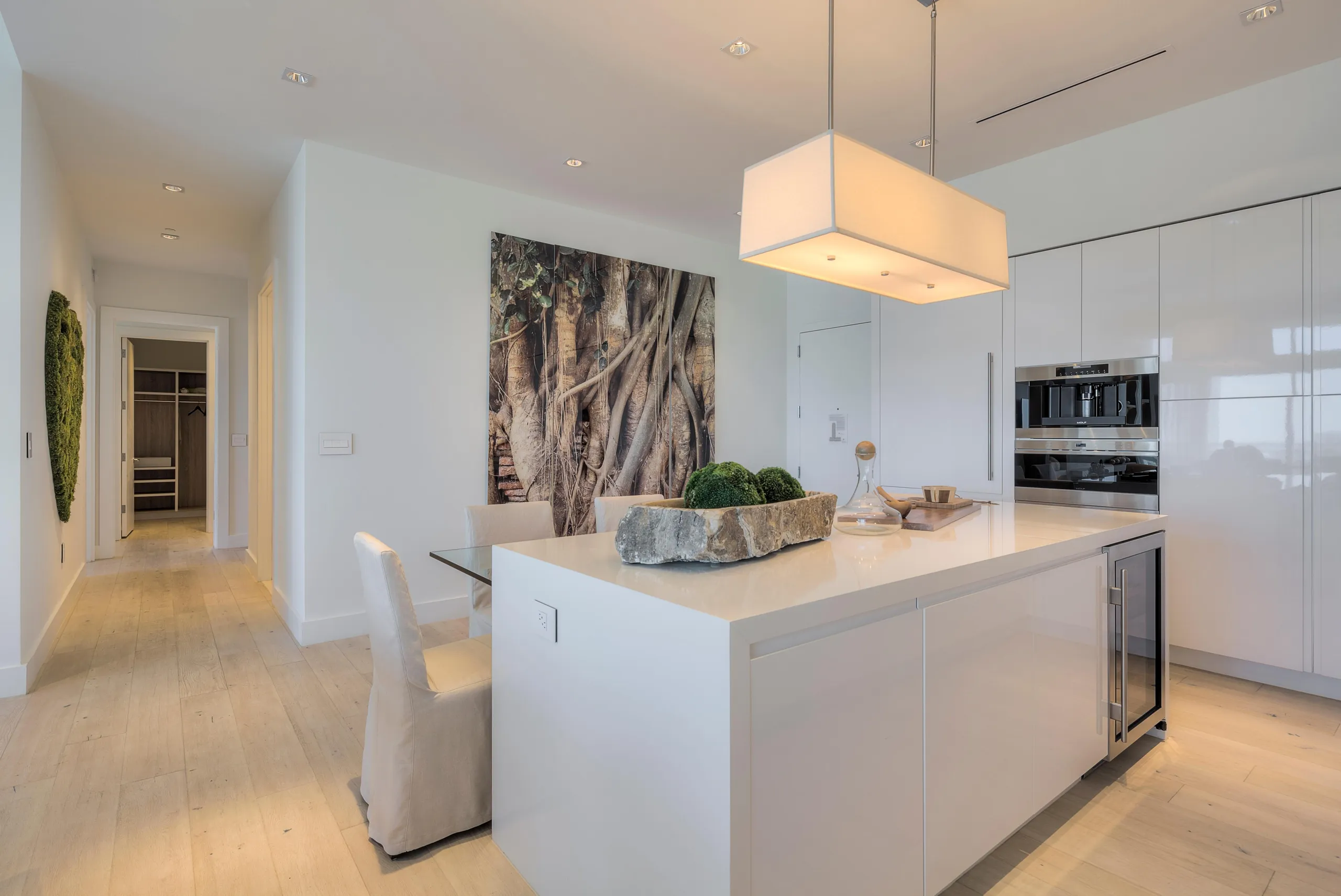 Miami Elegance Heights Penthouse with City Views — photograph 5
