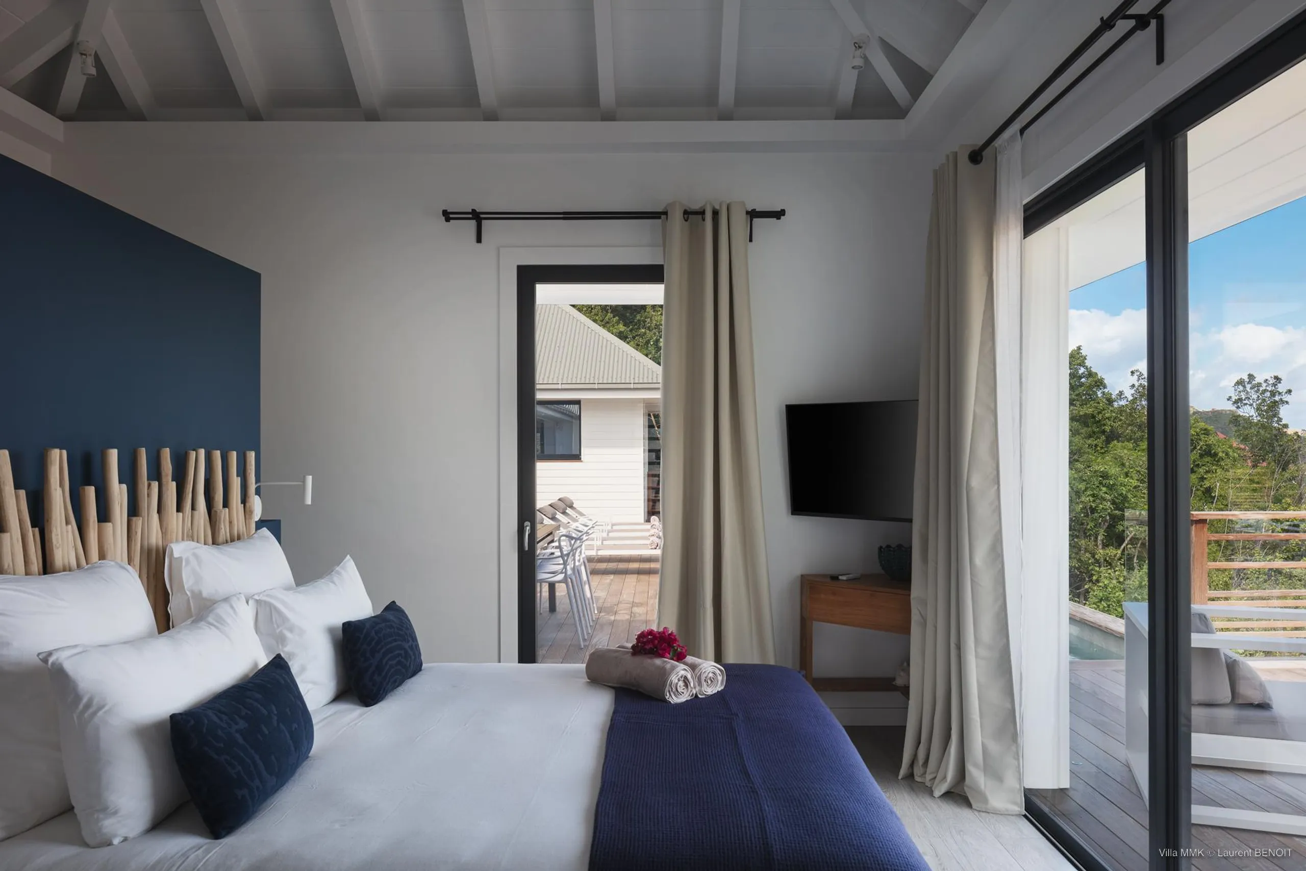 Flawless Seaview Villa with Private Pool and Bar Lounge — photograph 9