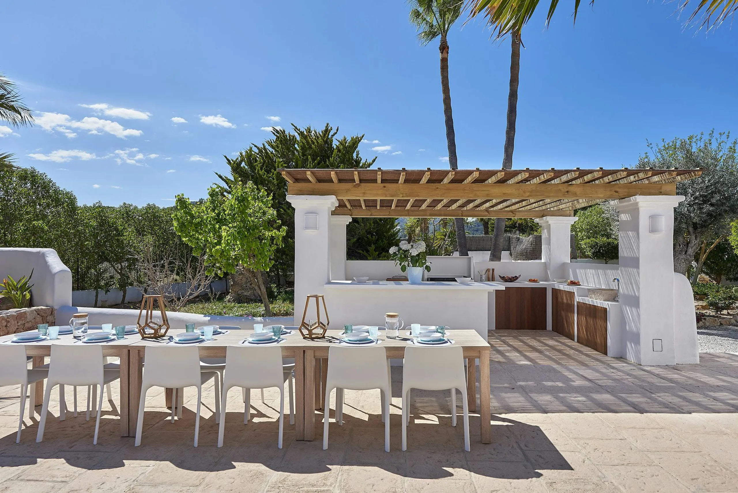Elegant Spanish Estate in Ibiza with Private Pool and Gazebo — photograph 10