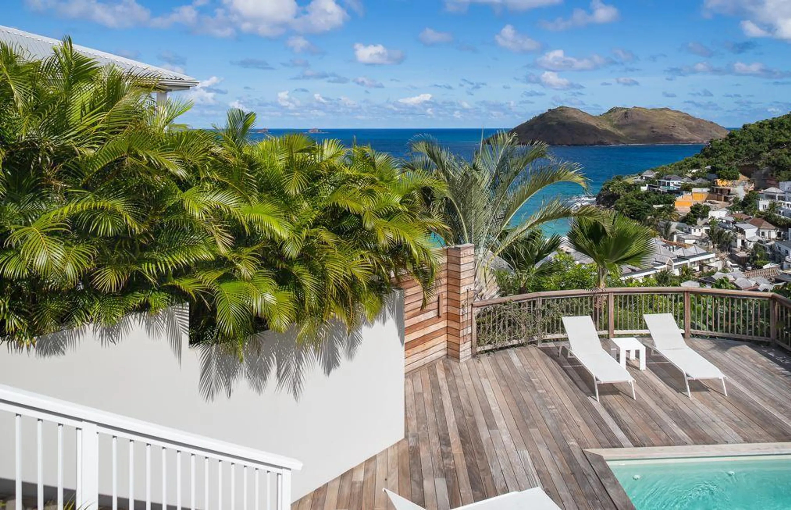Splendid Villa Steps Away from Flamands Beach with Breathtaking Ocean Views — photograph 7