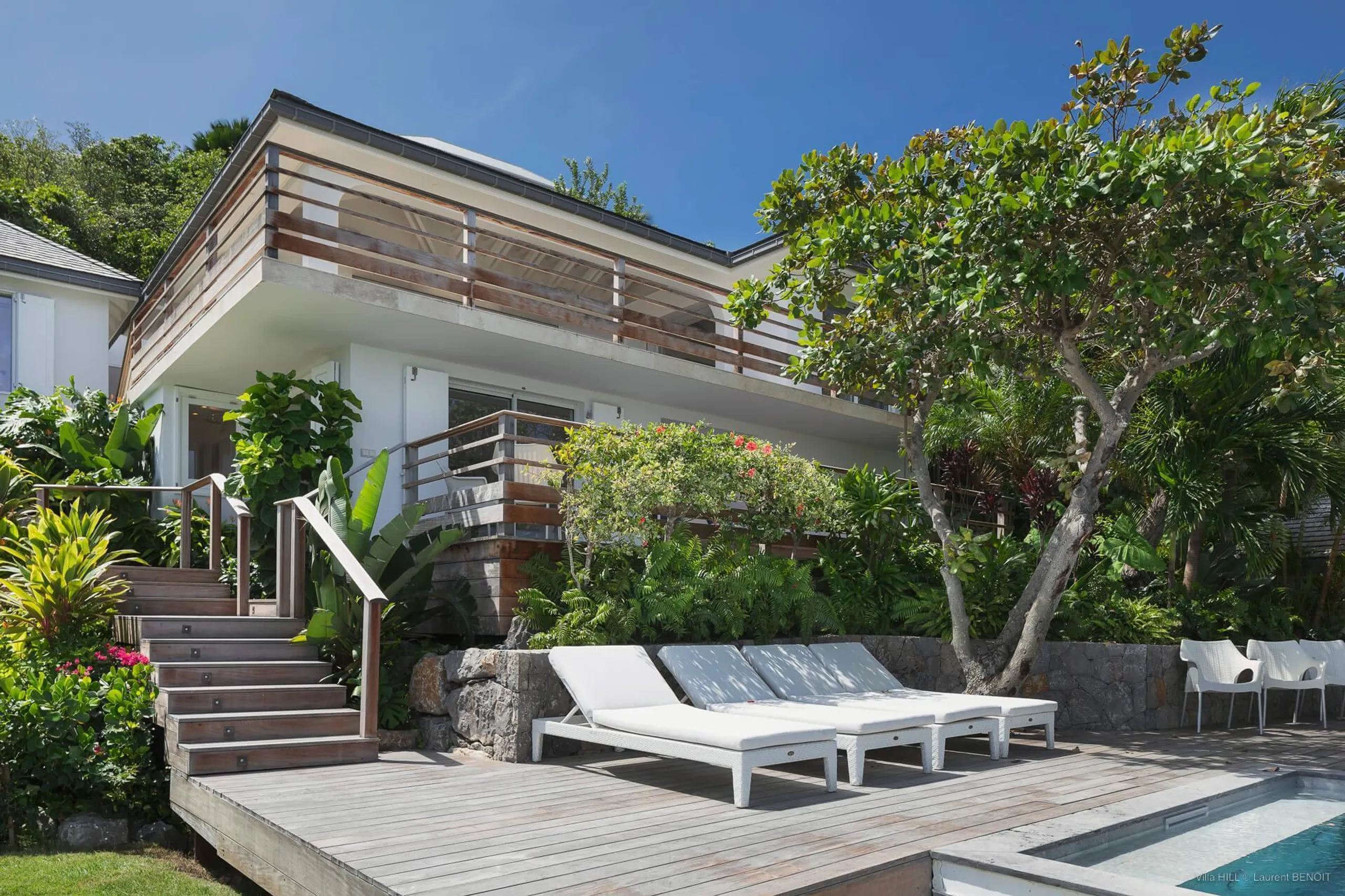 Tranquil Bayview Villa with Private Pool and Panoramic Views in St-Jean — photograph 5