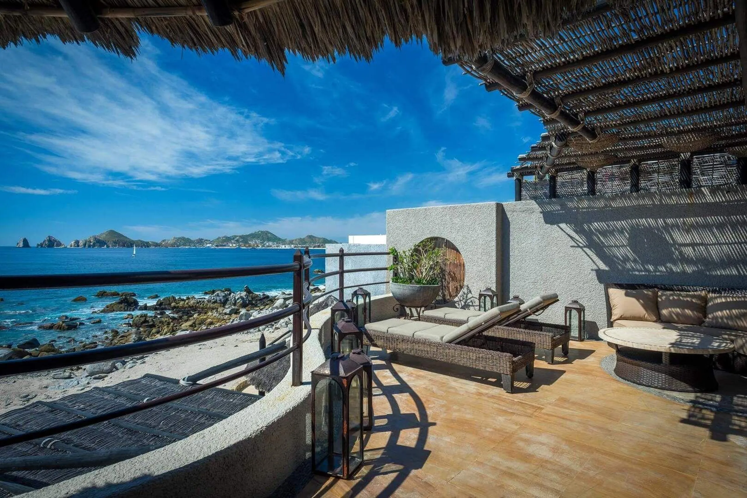 Exclusive Misiones Beachfront Villa with Infinity Pool  and Ocean Views ® — photograph 11
