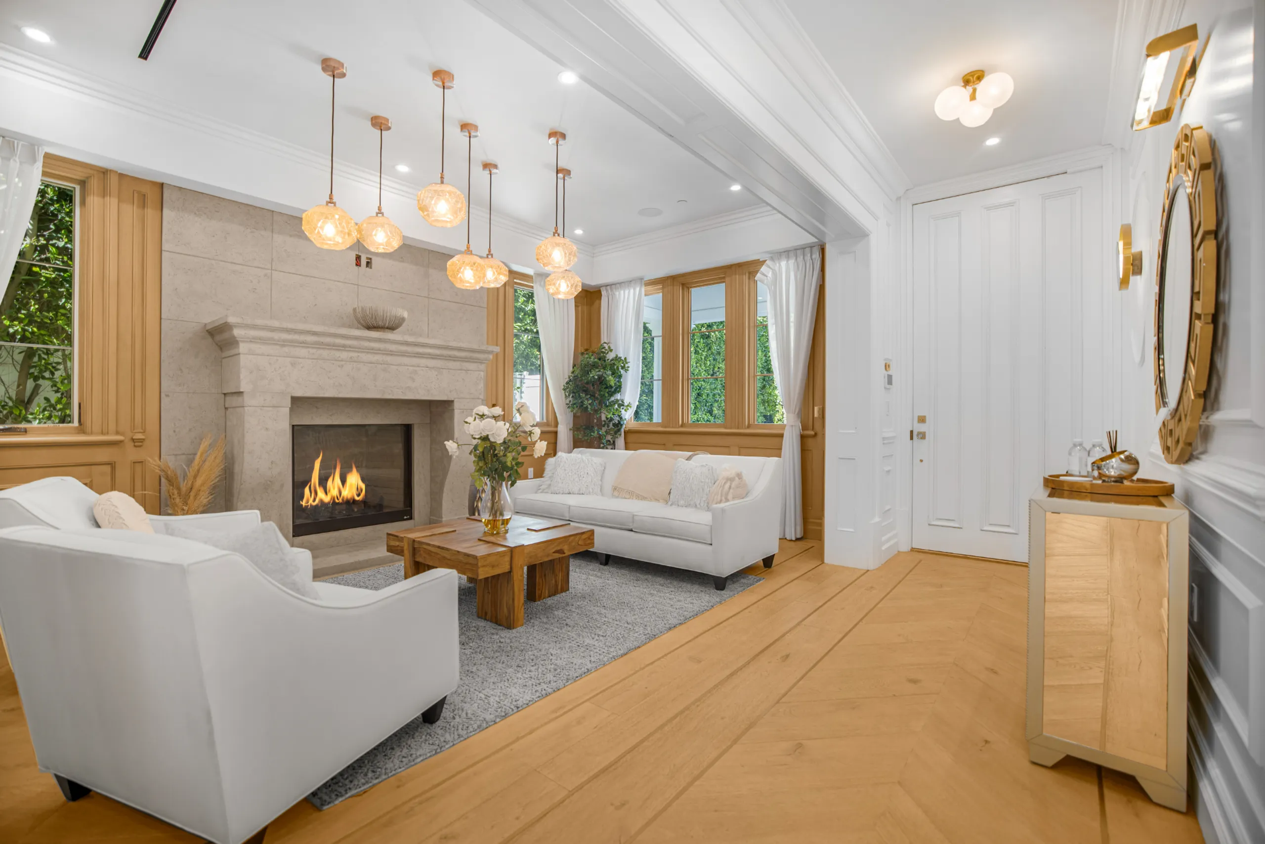 High-End Villa in Studio City with Pool & Designer Touches & Designer Touches — photograph 10