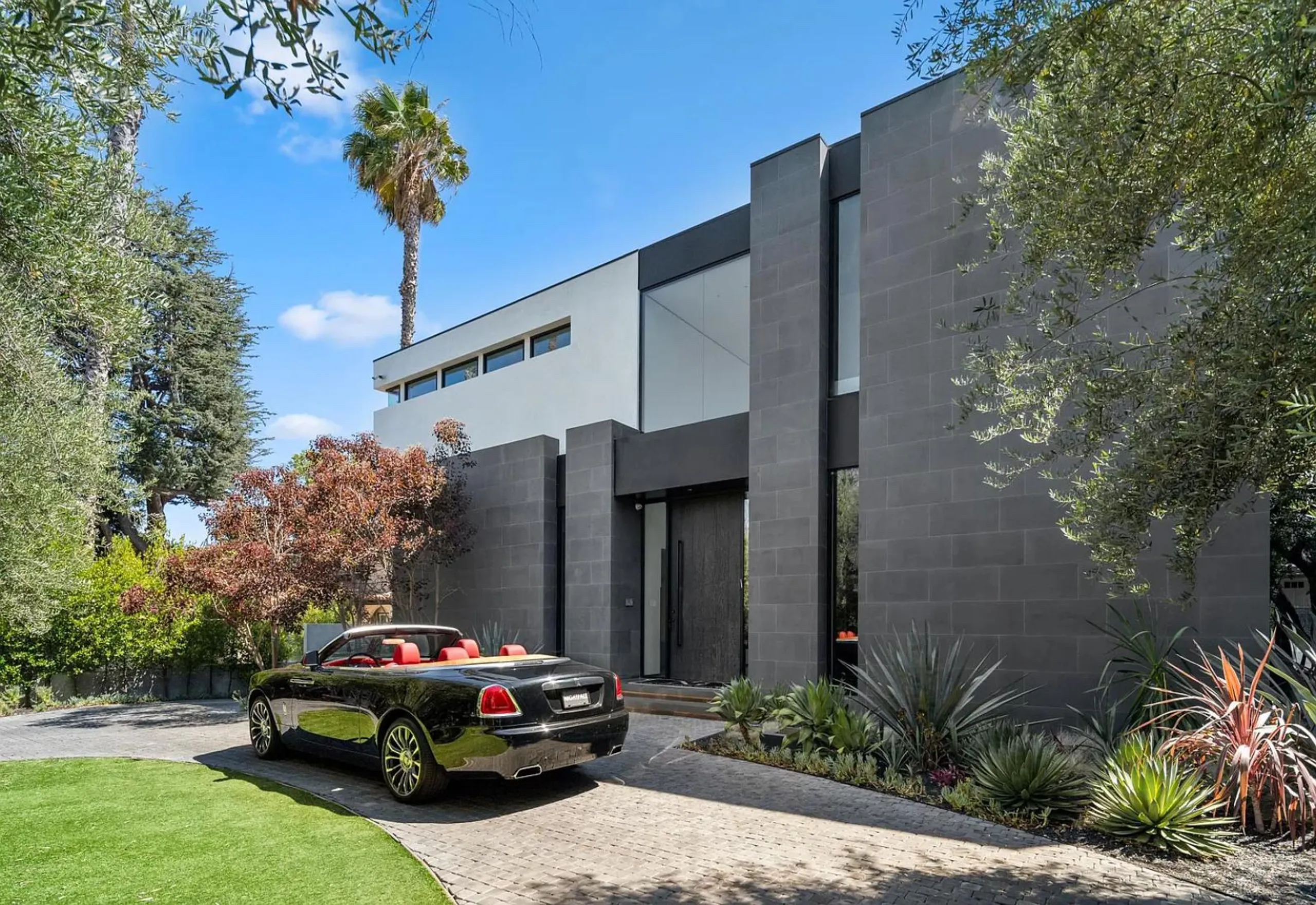 Modern Beverly Hills Villa with Private Pool — photograph 7
