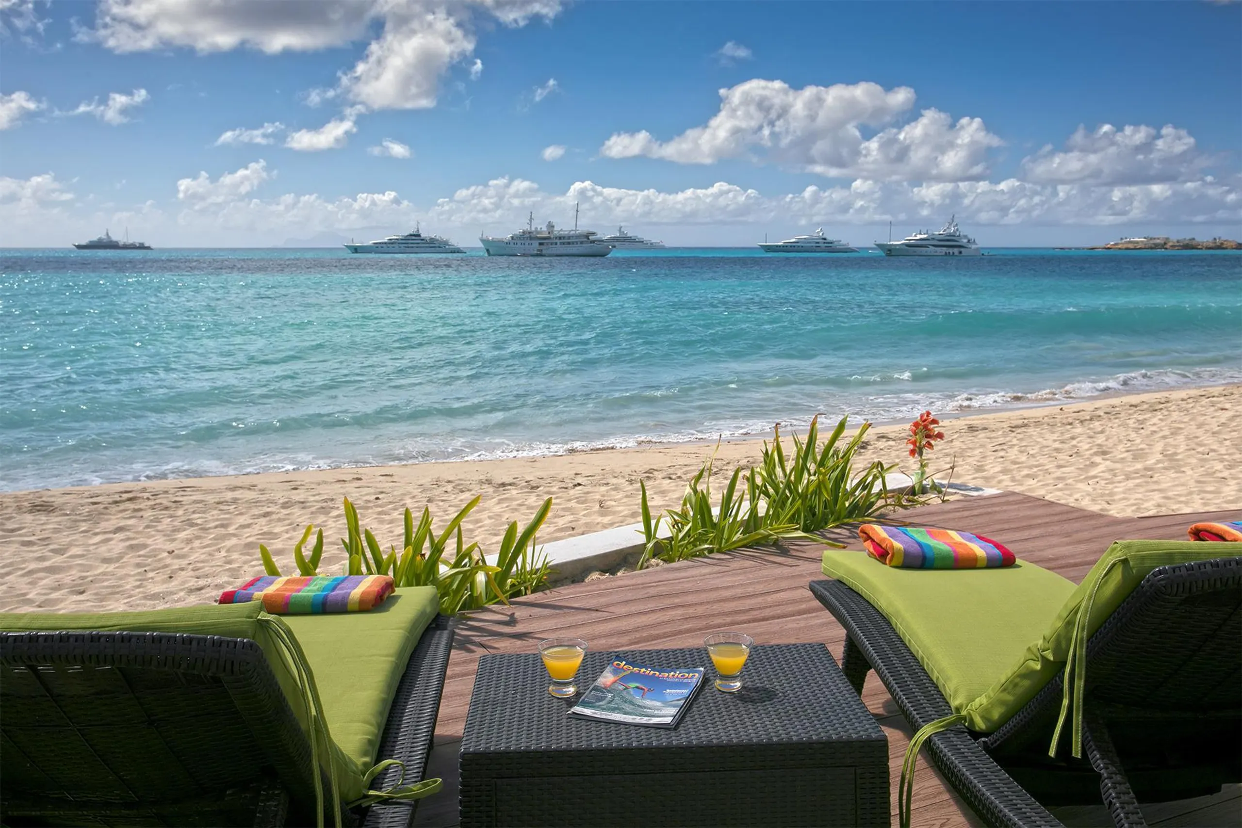 Posh Beachfront Villa with Plunge Pool on Simpson Bay — photograph 6