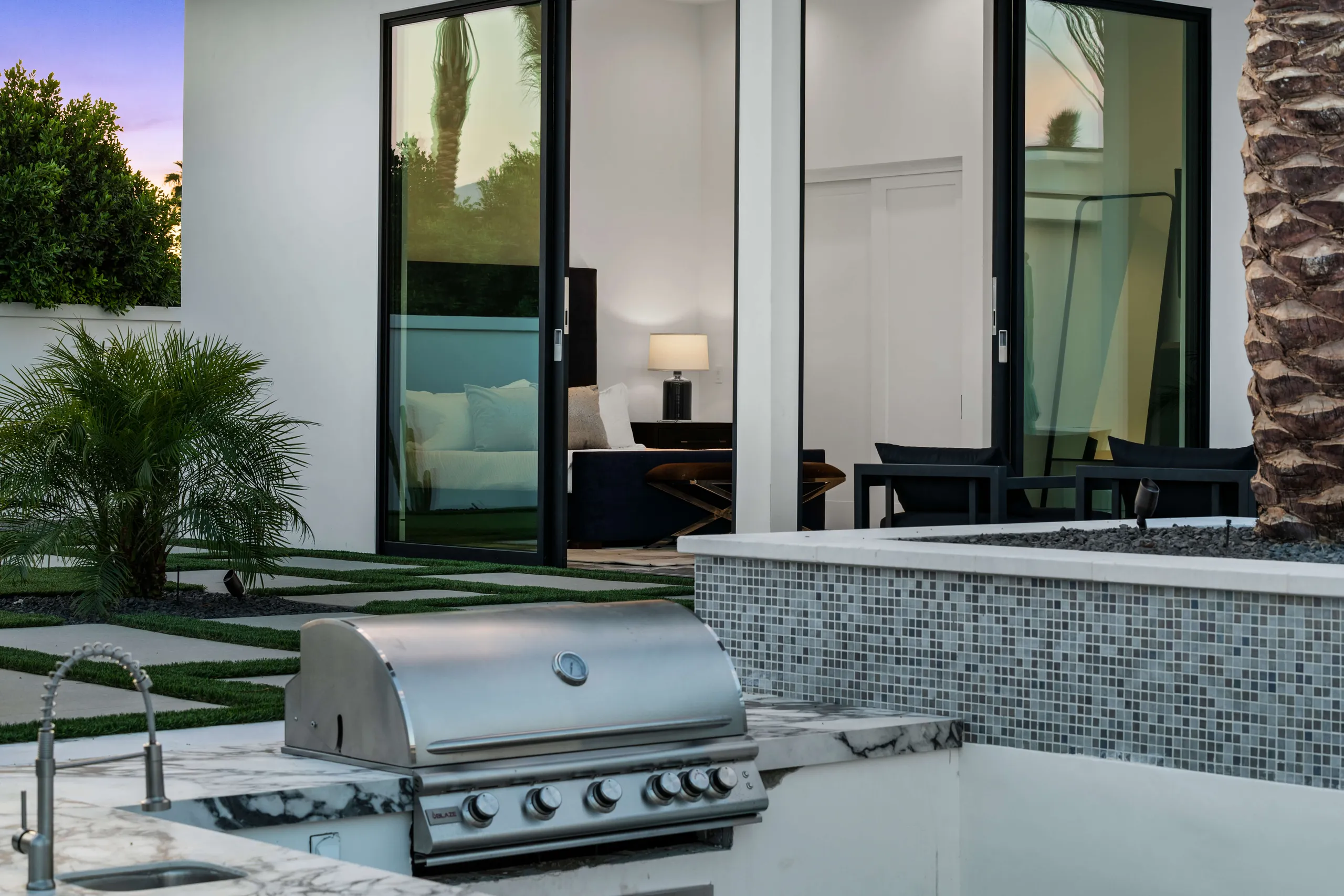 Unmatched Vacation Villa with Private Pool & Modern Architecture — photograph 9