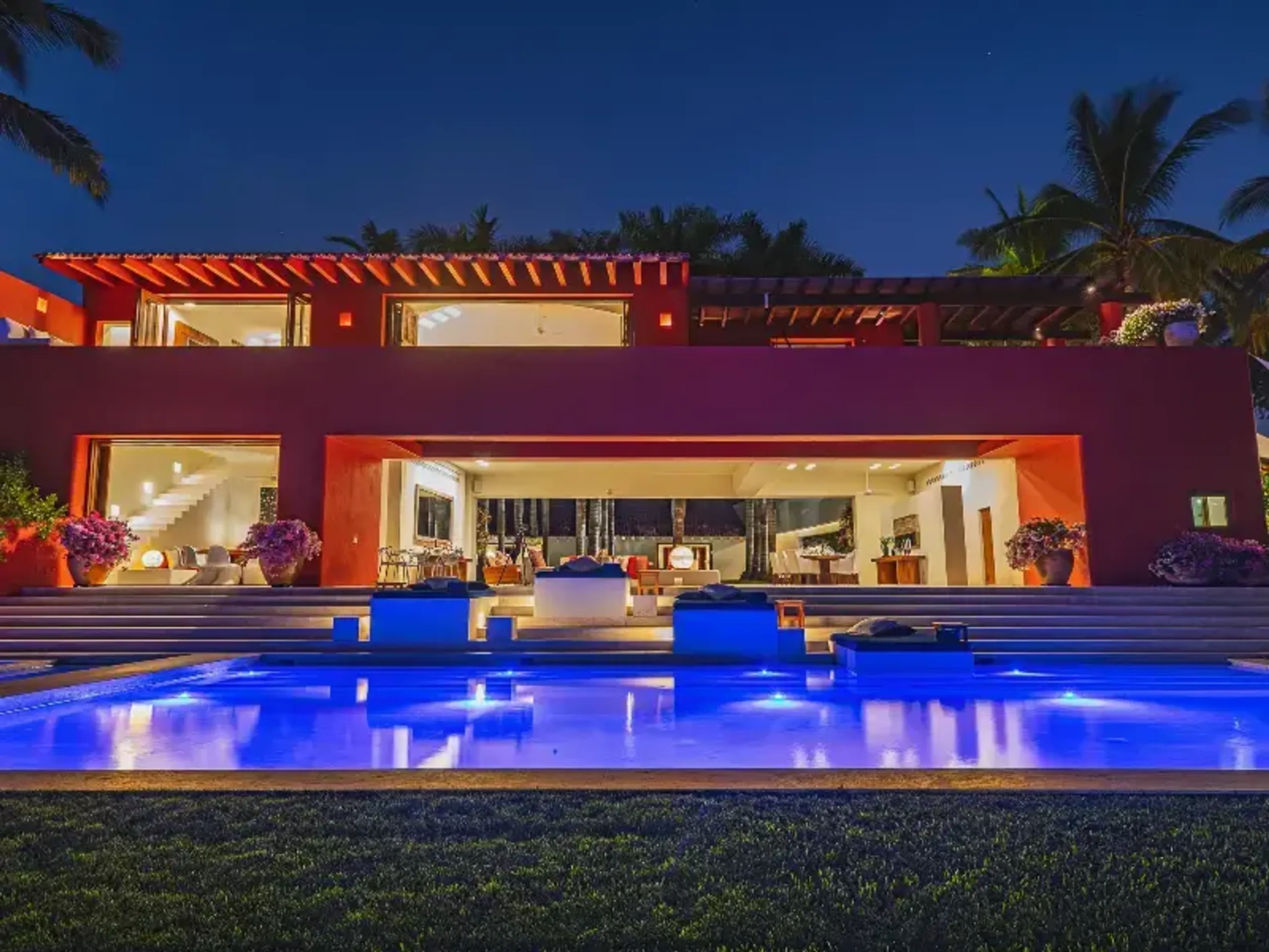 Stunning Punta Mita 5BR-Beachfront Estate Villa with Amazing Views and Infinity Pool — photograph 2