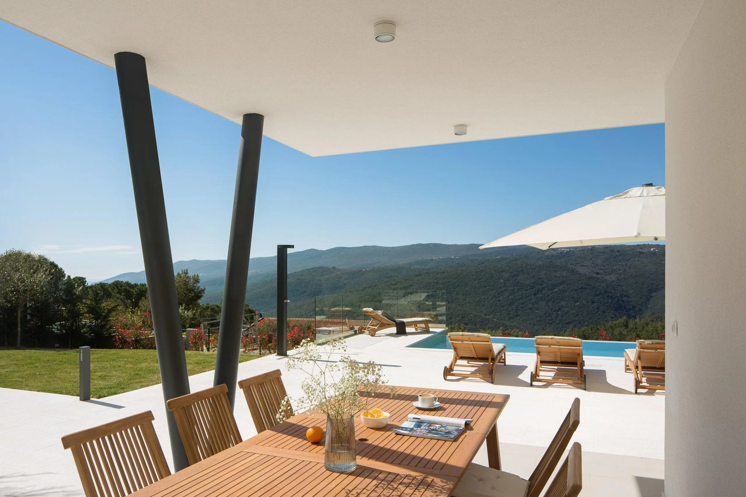 Sumptuous Contemporary Villa Haven with Private Pool, Jacuzzi in Gornji Rabac, Istria — photograph 4