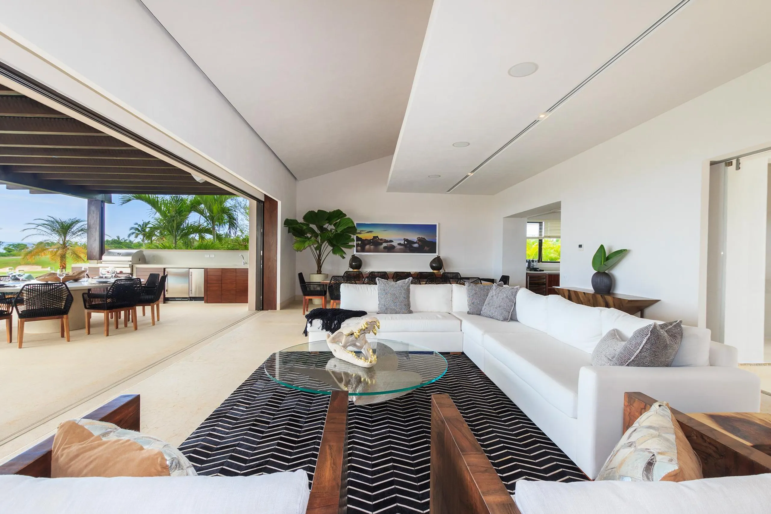 Porta Fortuna Luxury Villa with Private Infinity Pool and Amazing Views — photograph 12