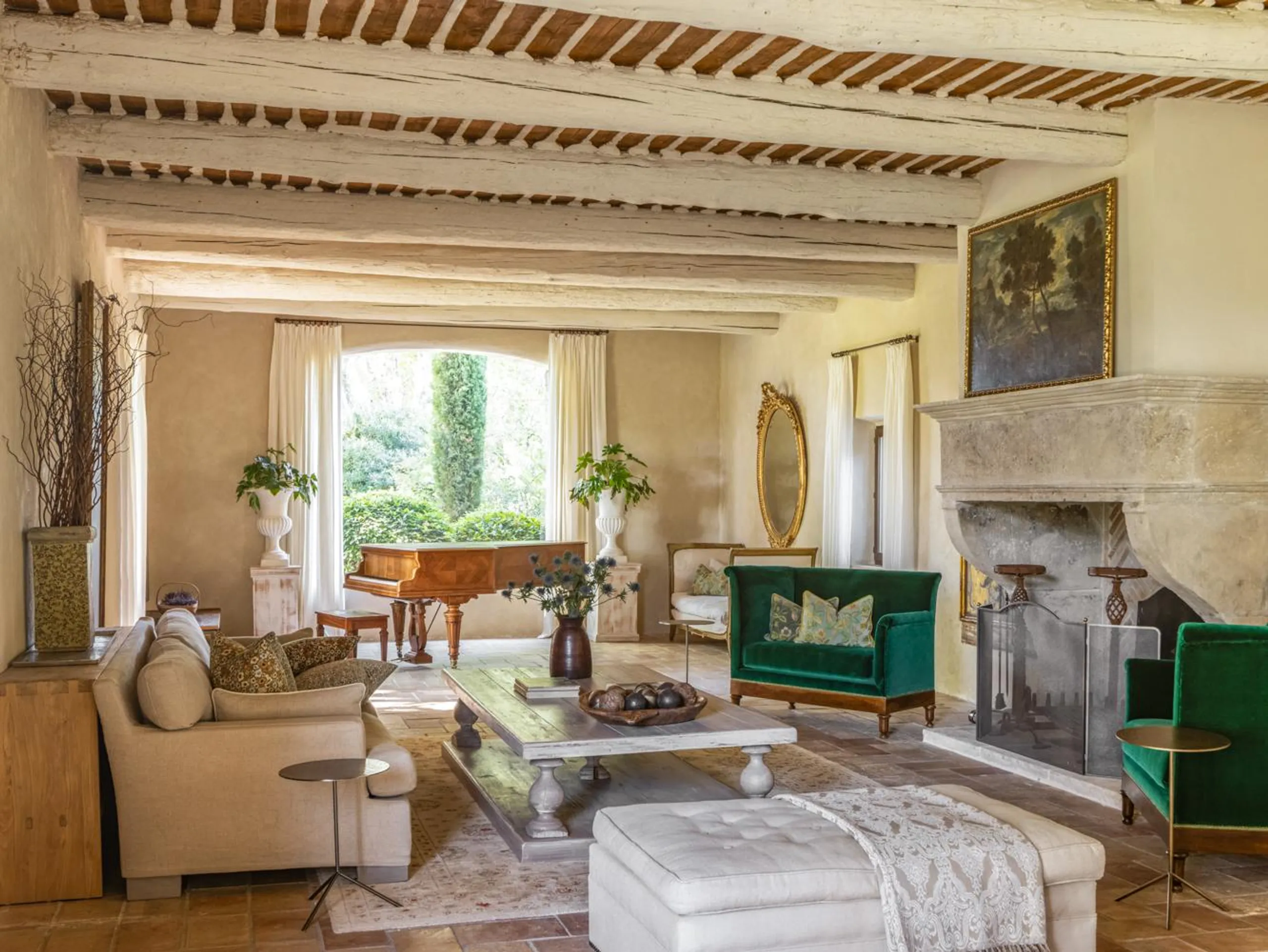 Elegant Historic Villa with Private Pool and Courtyard — photograph 12