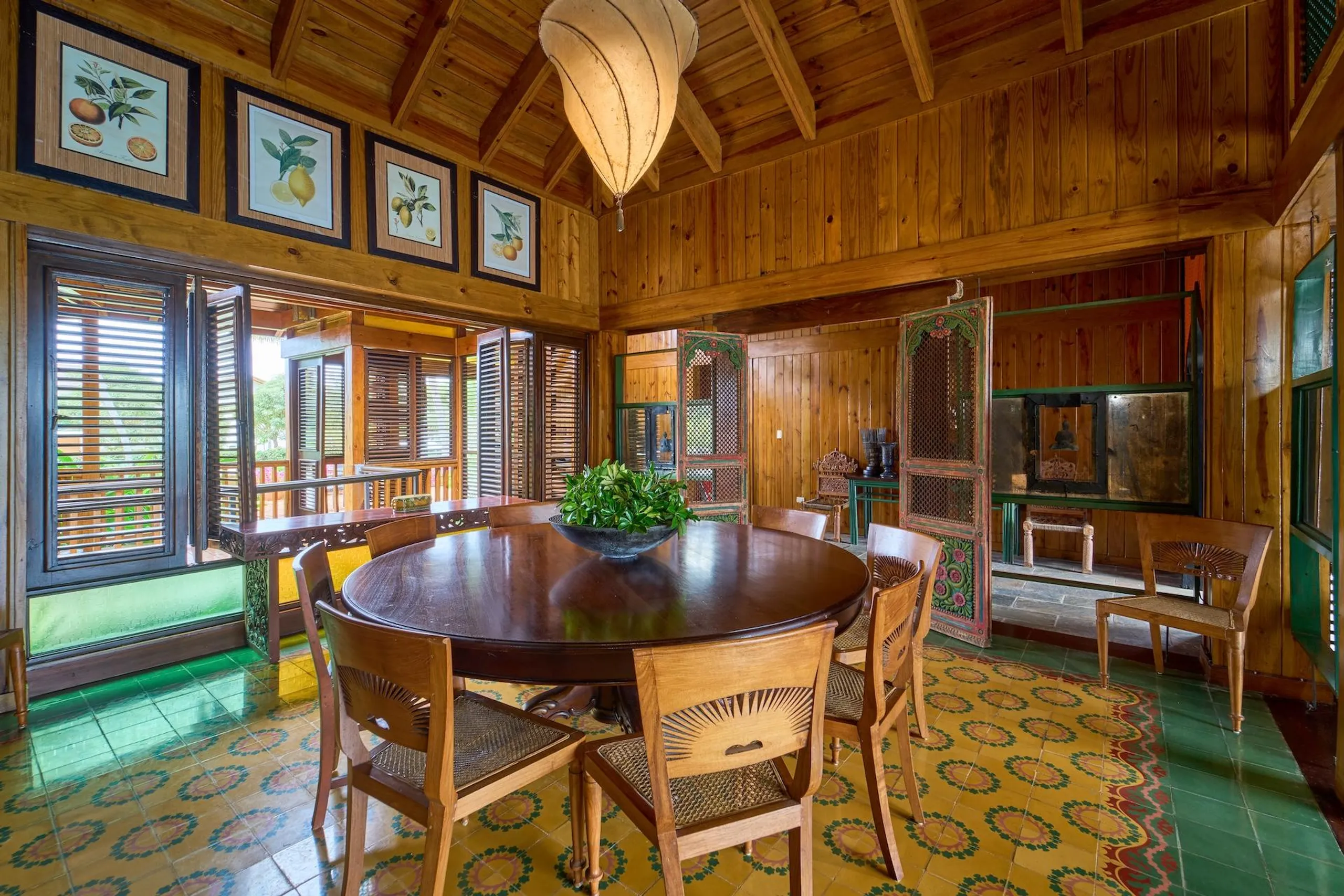 Exquisite 5BR Villa with Breathtaking River and the Caribbean Sea Views — photograph 7