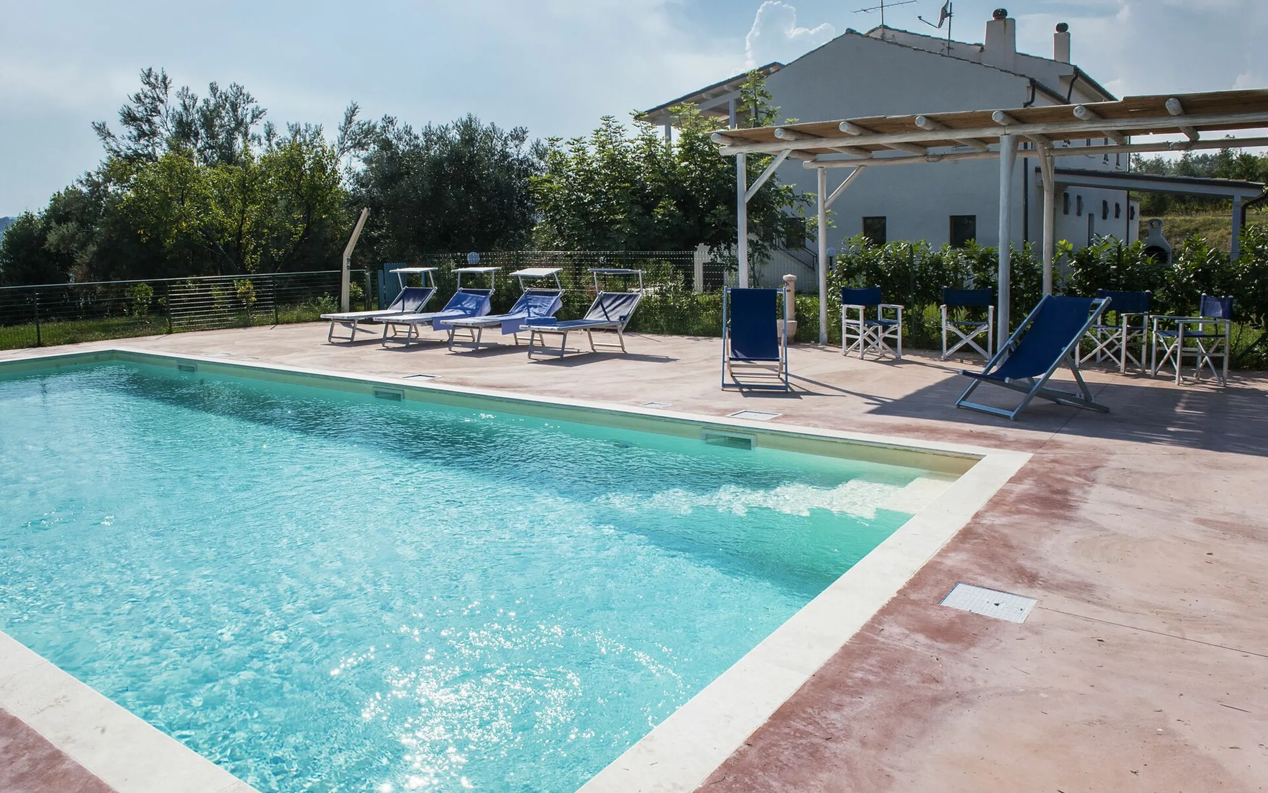 Marvelous Hilltop Villa with Great Views to the Adriatic Sea and Mountains — photograph 11