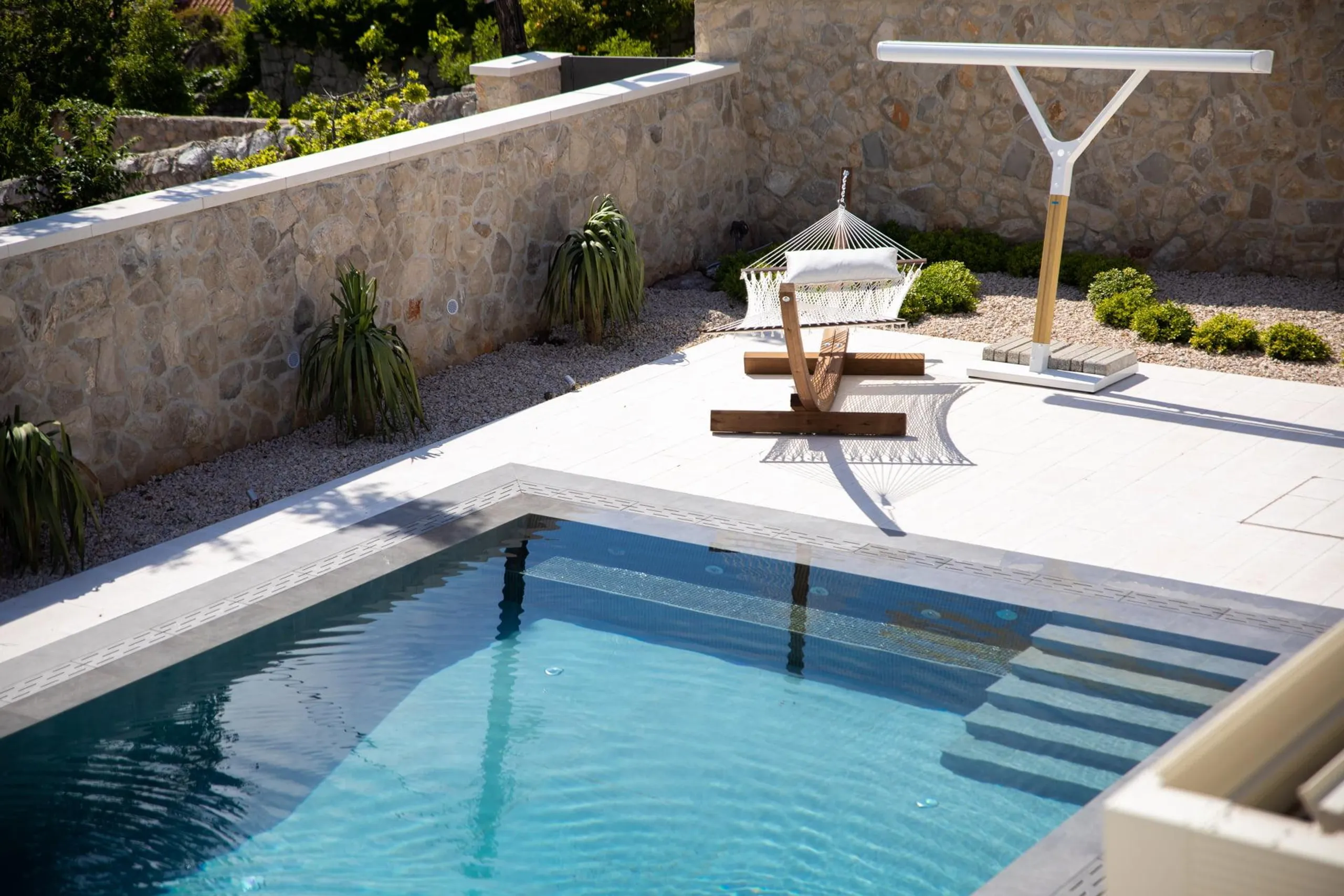 Magnificent Villa with Pool, Terrace, and Wine Cellar — photograph 2