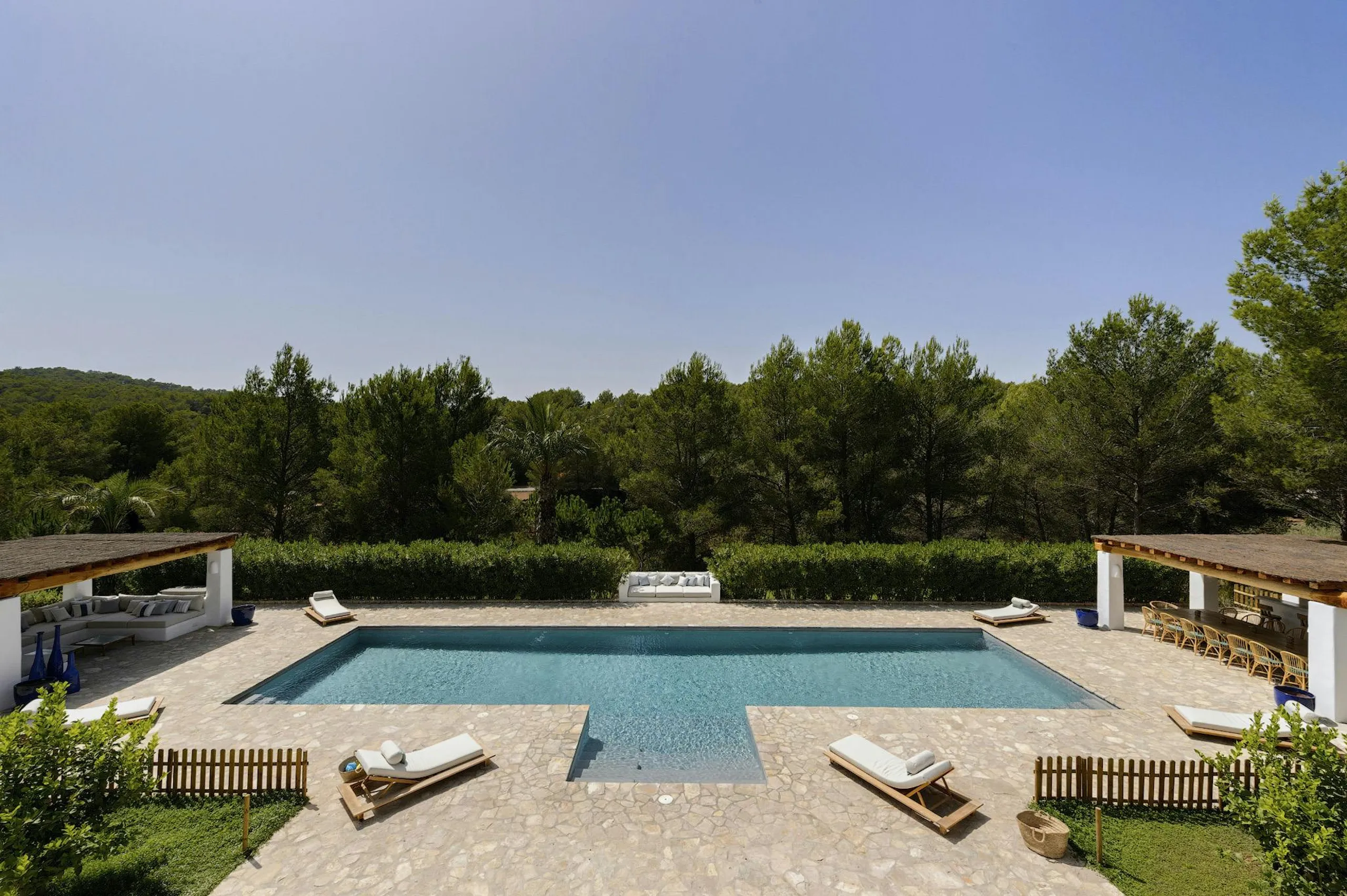 Outstanding Modern Ibiza Estate with Private Pool, Movie Theater, and Gazebo — photograph 4