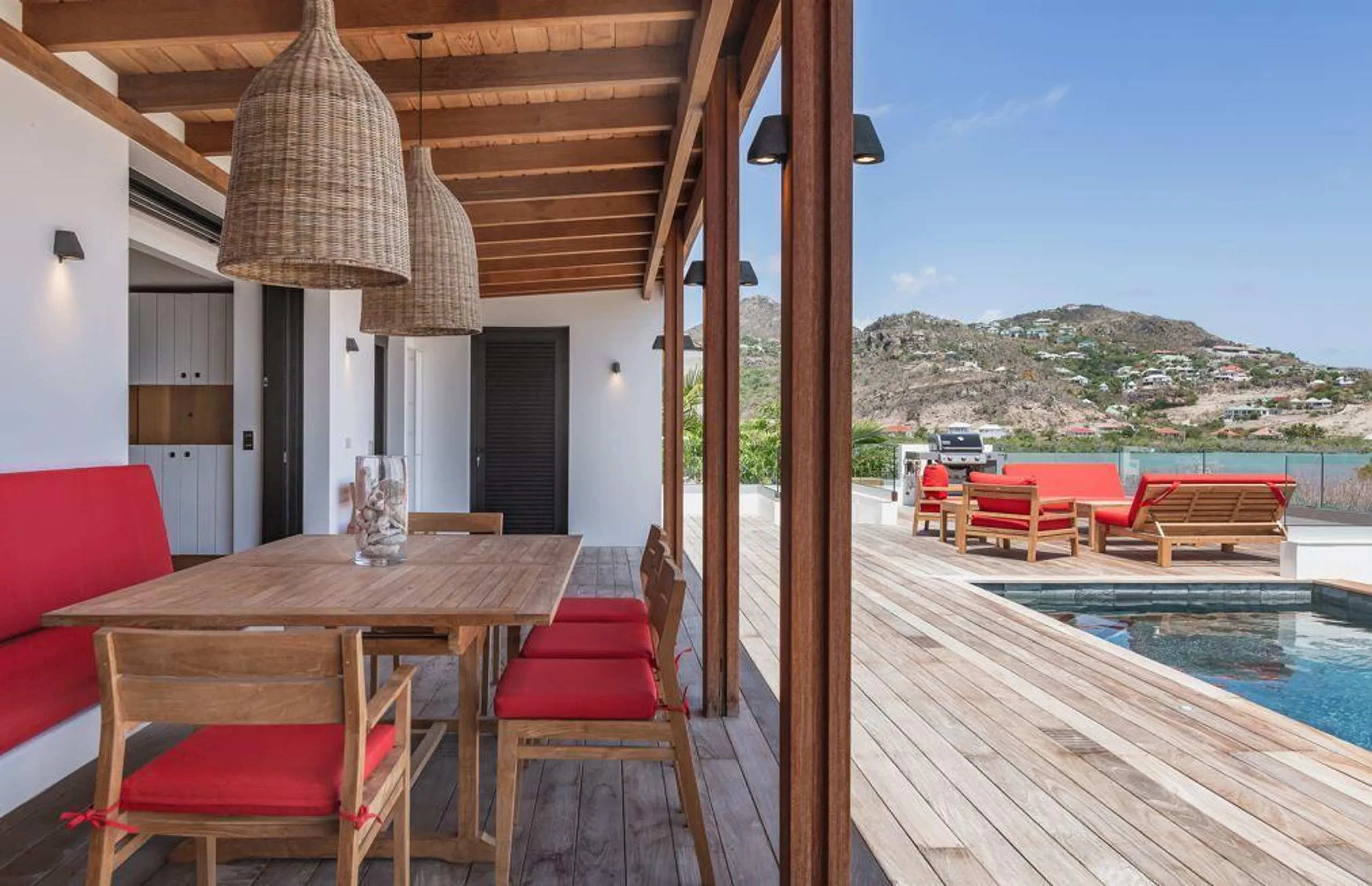 Sleek and Minimalist Inspired Villa with Heated Pool in Grand-Cul-de-Sac's Idyllic Paradise — photograph 11
