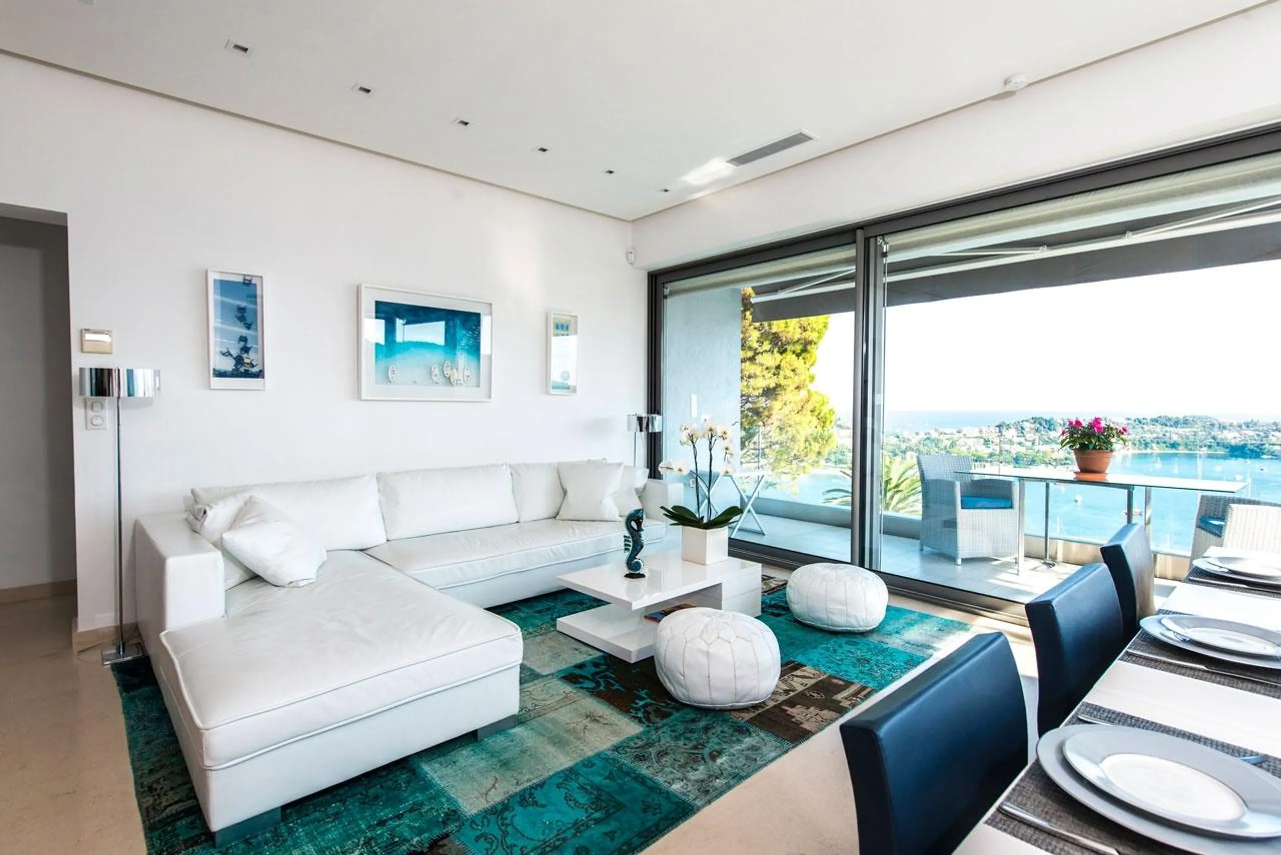 Splendid 4BR Villa with Private Pool and Uninterrupted Côte d’Azur Views — photograph 9