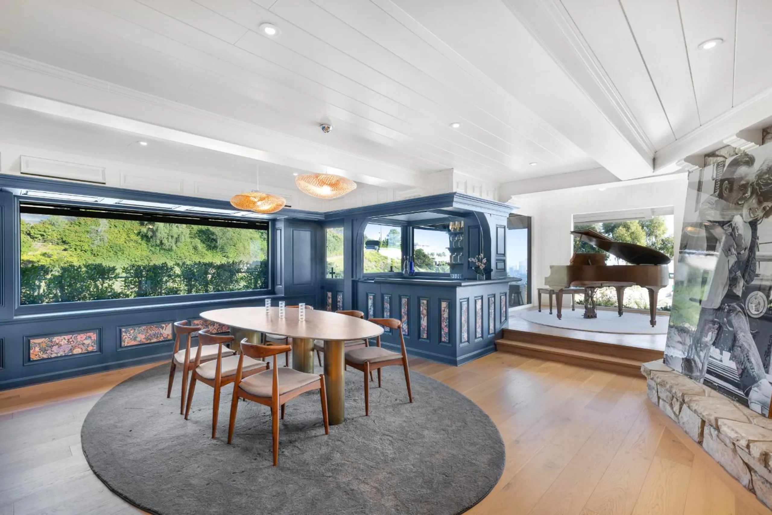 Exquisite Treehouse With Private Pool, Hot Tub and Panoramic Views — photograph 12