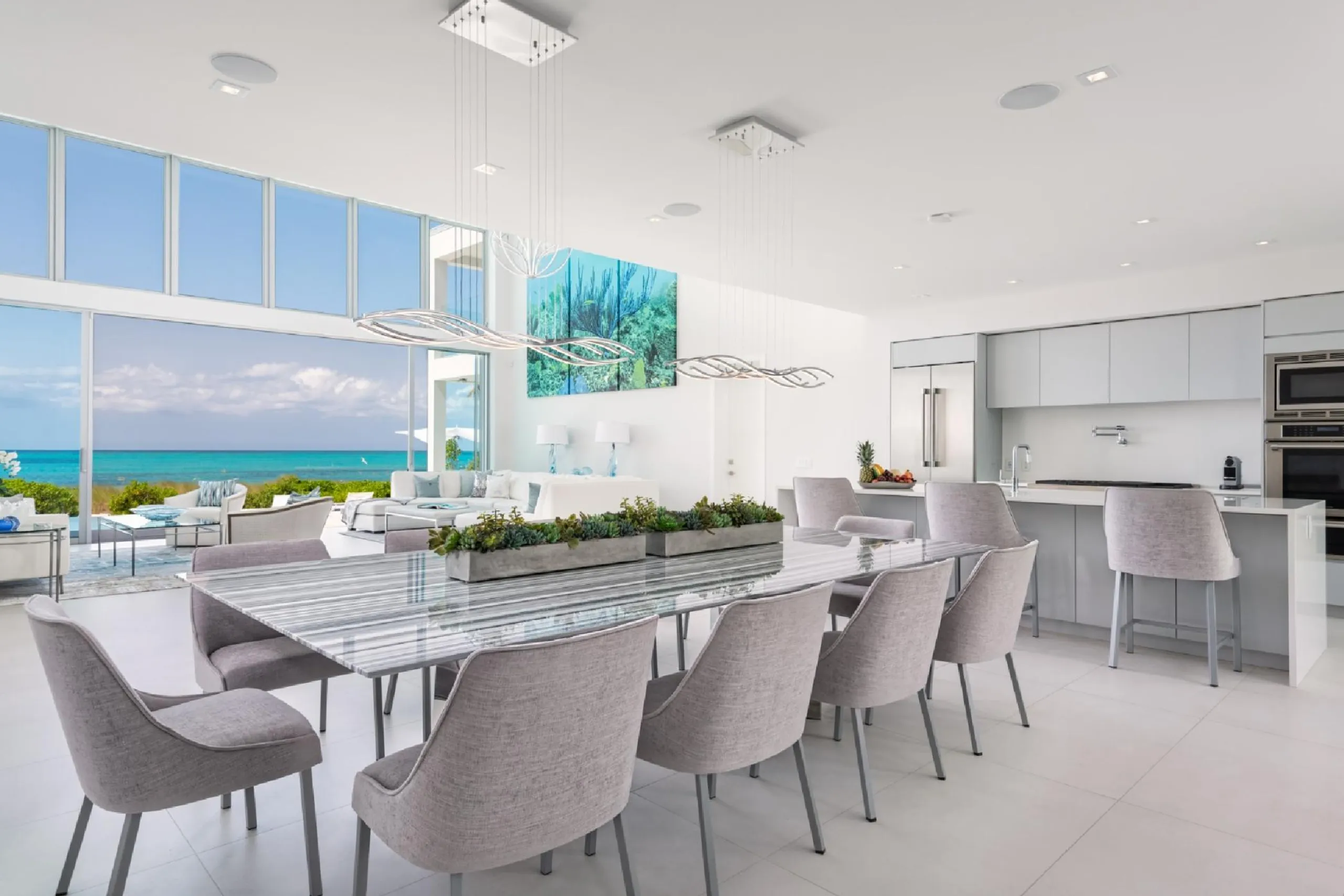 Ultra Modern Grand Architectural Estate with Ocean Views and Infinity Pool — photograph 9