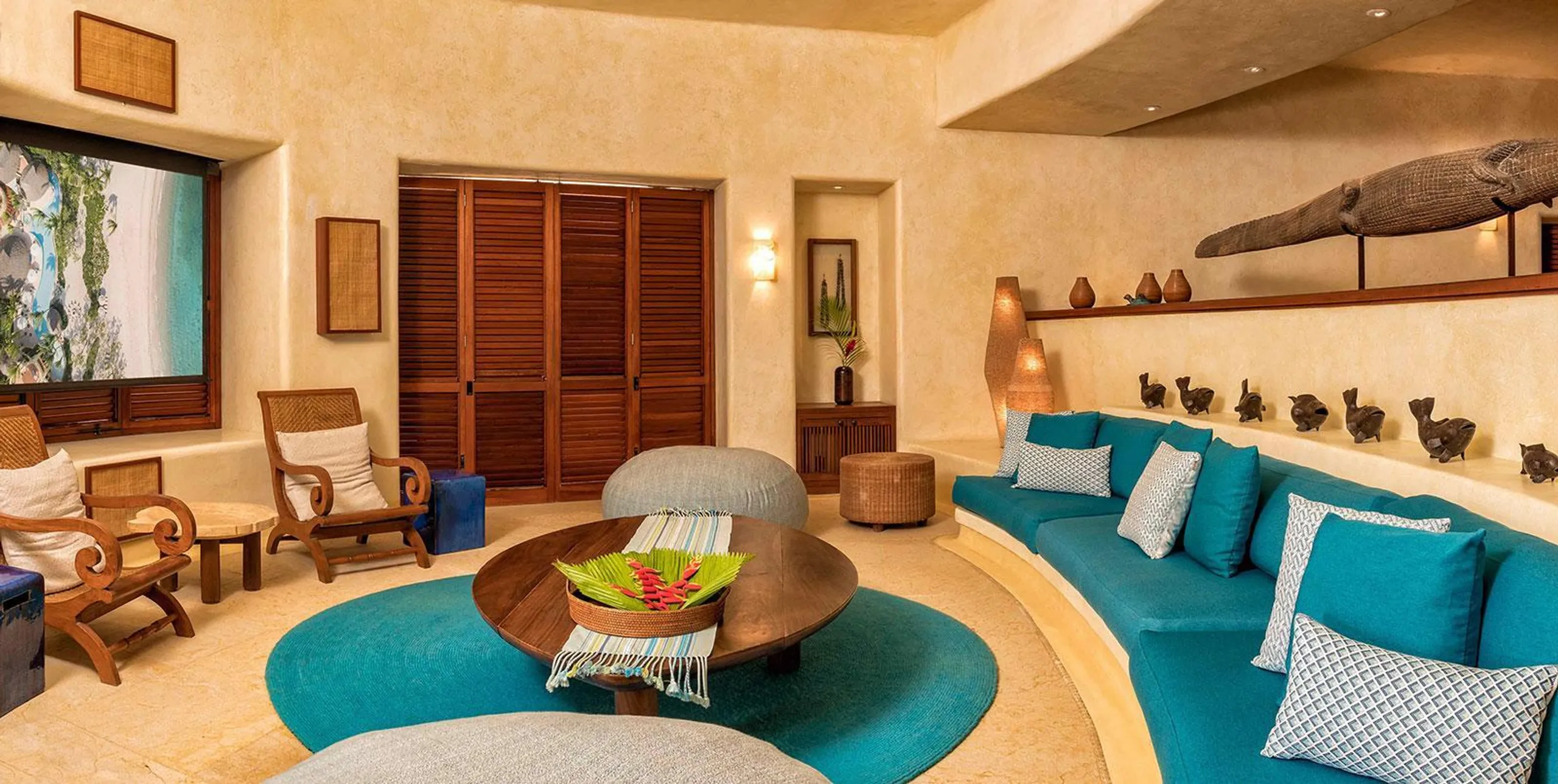 El Banco Beach Front Estate with Grand Infinity Pool and Panoramic Ocean Views — photograph 7