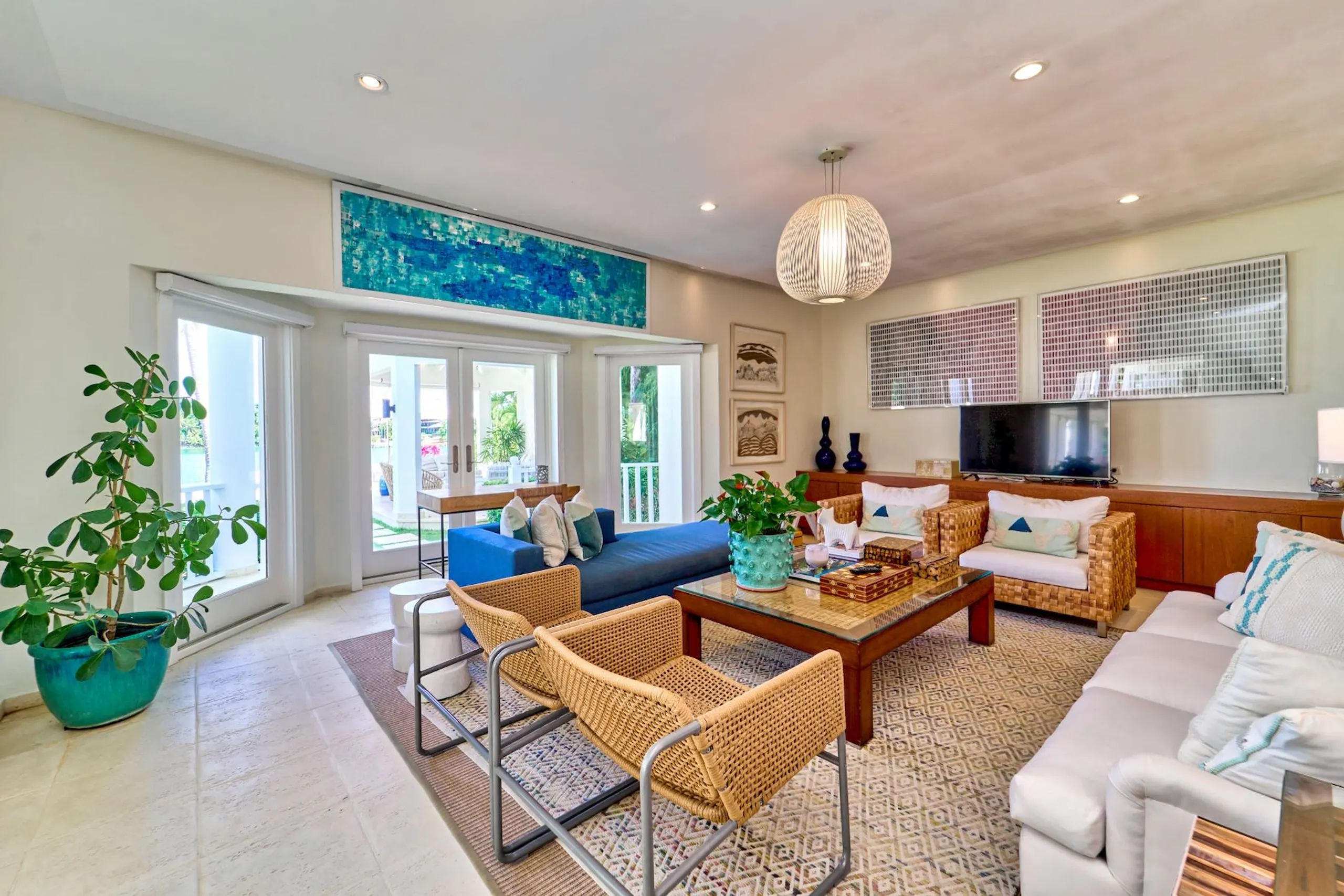 Elegant Serenity in Punta Minitas with Private Pool and Lovely Views — photograph 12