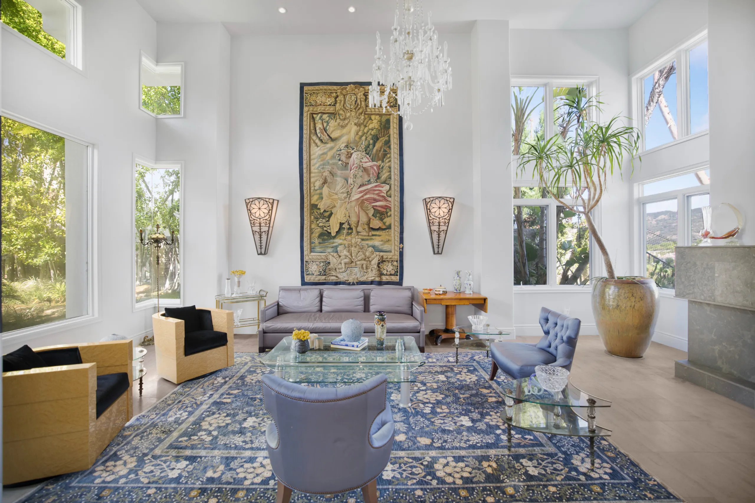 Tarzana Hillside Estate with Private Pool and 180° Valley Views — photograph 8
