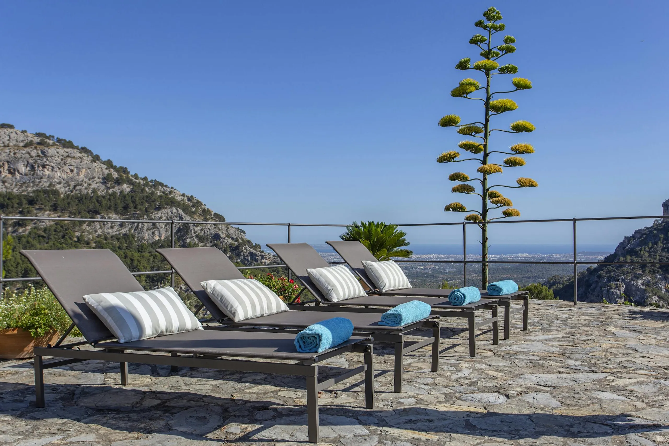 Exceptional Mallorca Estate with Private Pool and Ocean Views — photograph 5